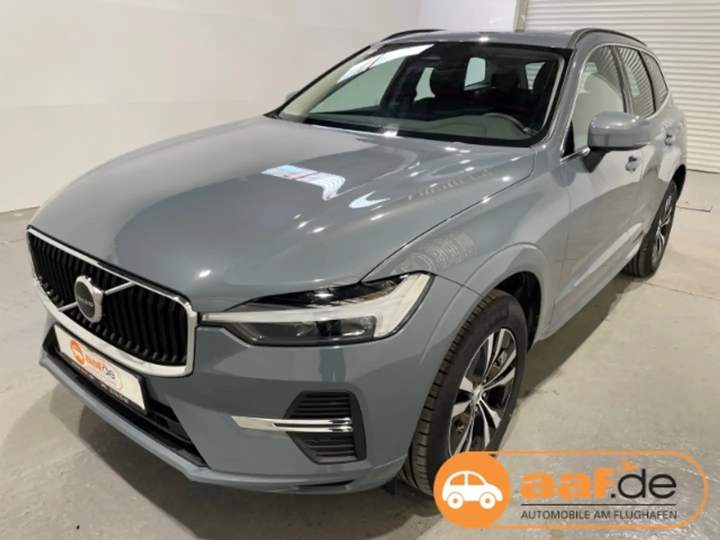 Volvo XC60 B4 Diesel Momentum Pro Automatik EU6d Gris - 1