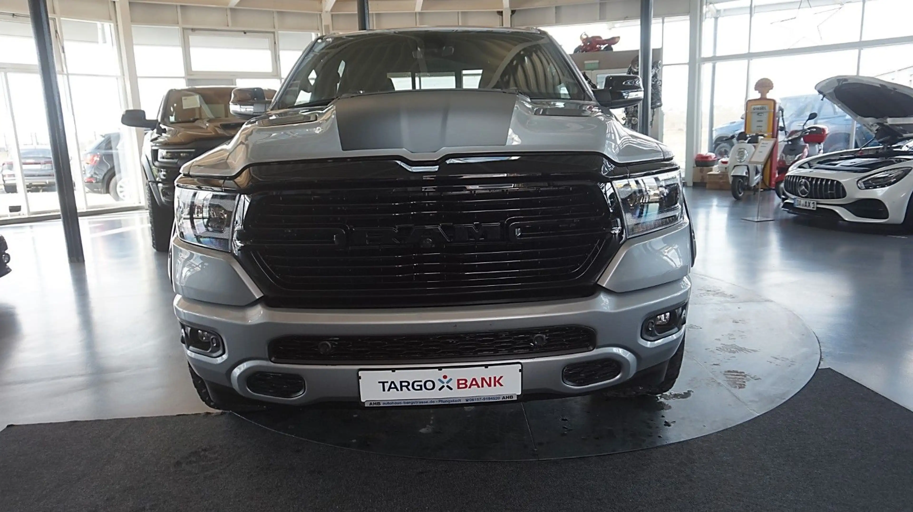 Dodge RAM 1500 HEMI 5.7l Crew-Cab*4x4*Navi*Alu20* — photo 5