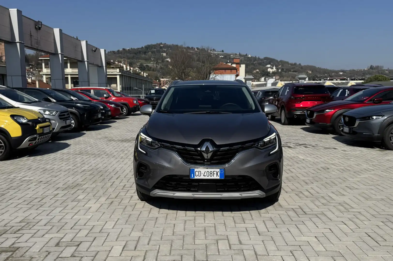 Renault Captur CAPTUR 1300 130 CV EDC INITIALE PARIS Grau - 2