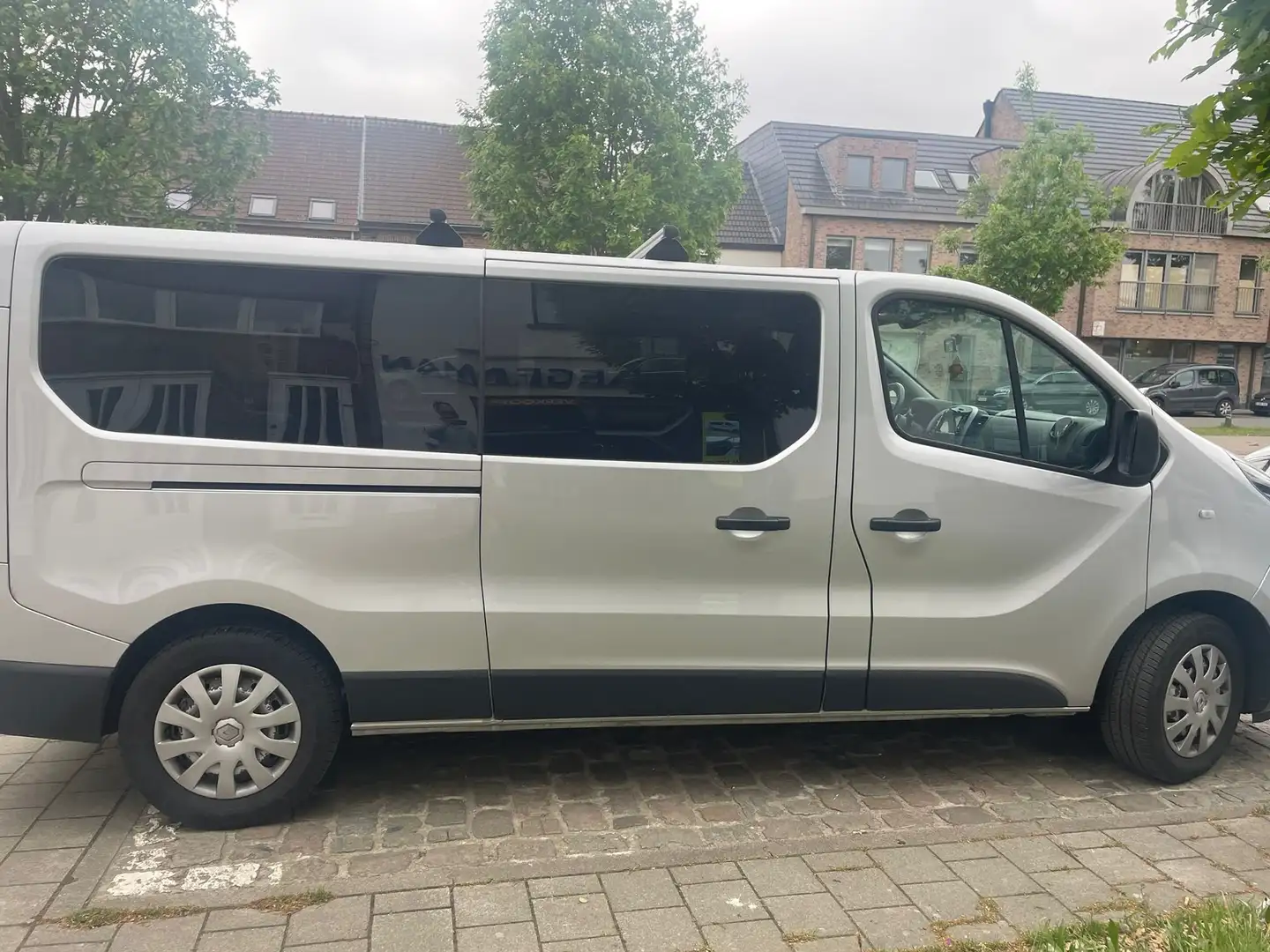 Renault Trafic RENAULT TRAFFIC*MINIBUS 9-zit*BTWAFTREKBAAR*MY2019 Gris - 1