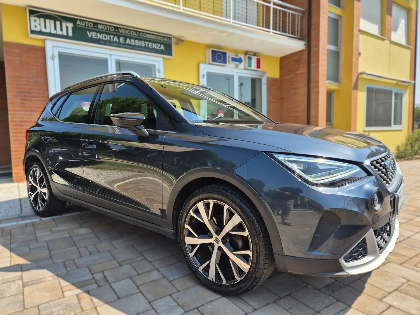 SEAT Arona Arona 2022 1.0 tgi Xperience 90cv Gris - 2