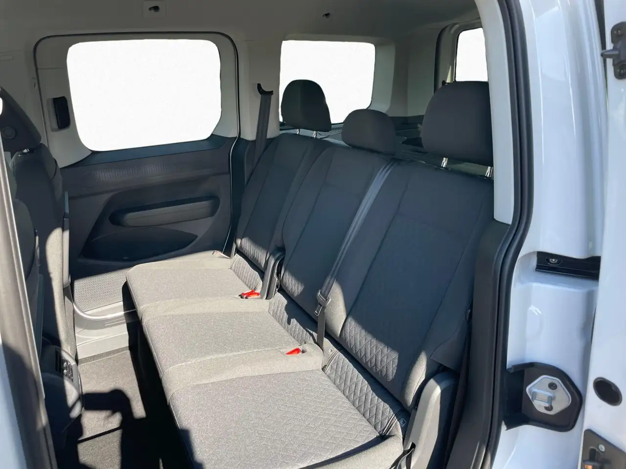 Volkswagen Caddy Goal 2.0 TDI Climatronic Navi App-Connect 8