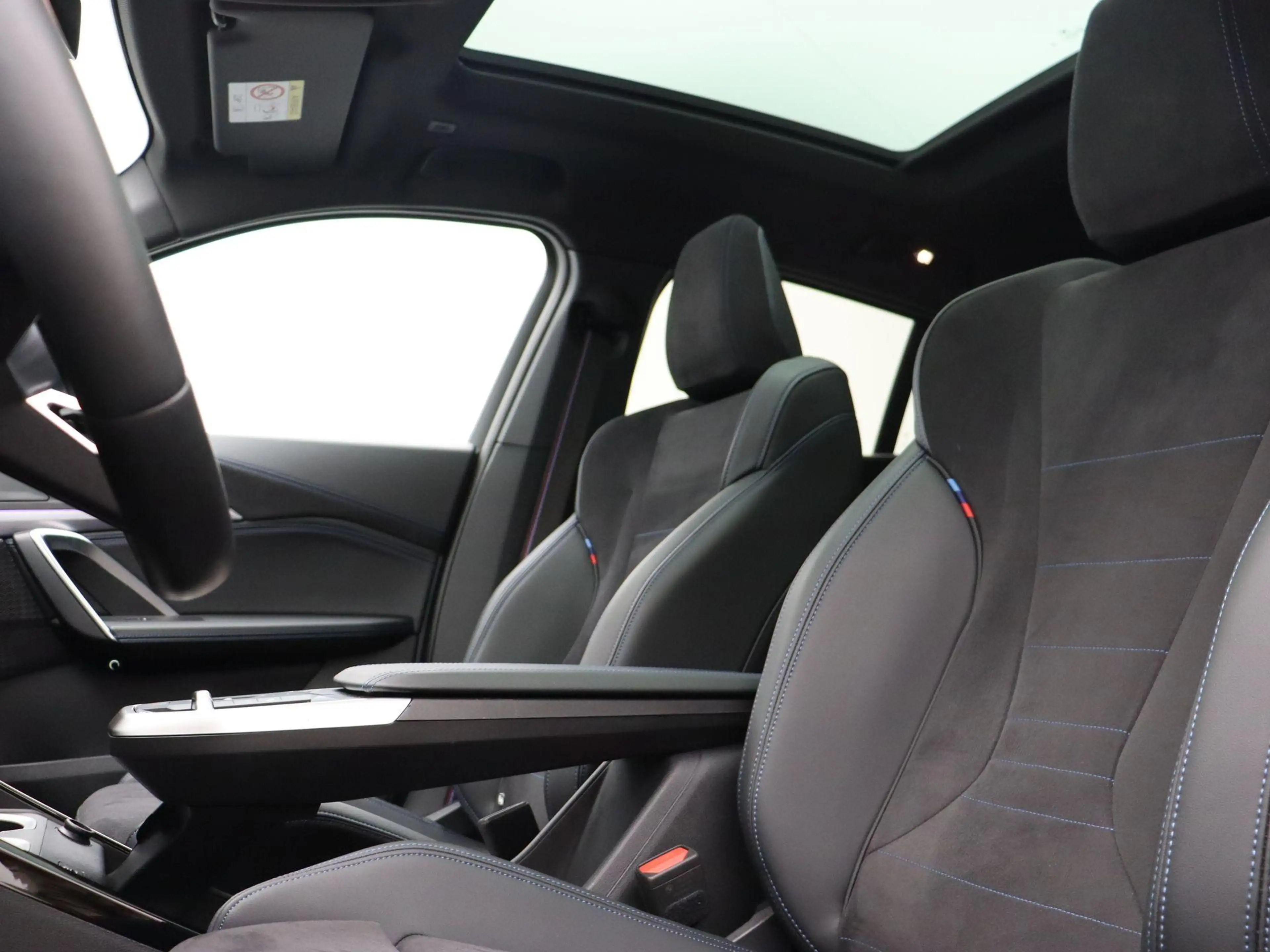 BMW iX2 x Drive30 M Sportpakket Pro | Comfort Access | 	Gl — photo 11