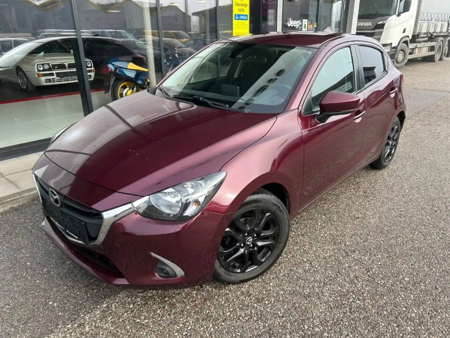 Mazda 2 G90 Takumi Rot - 1