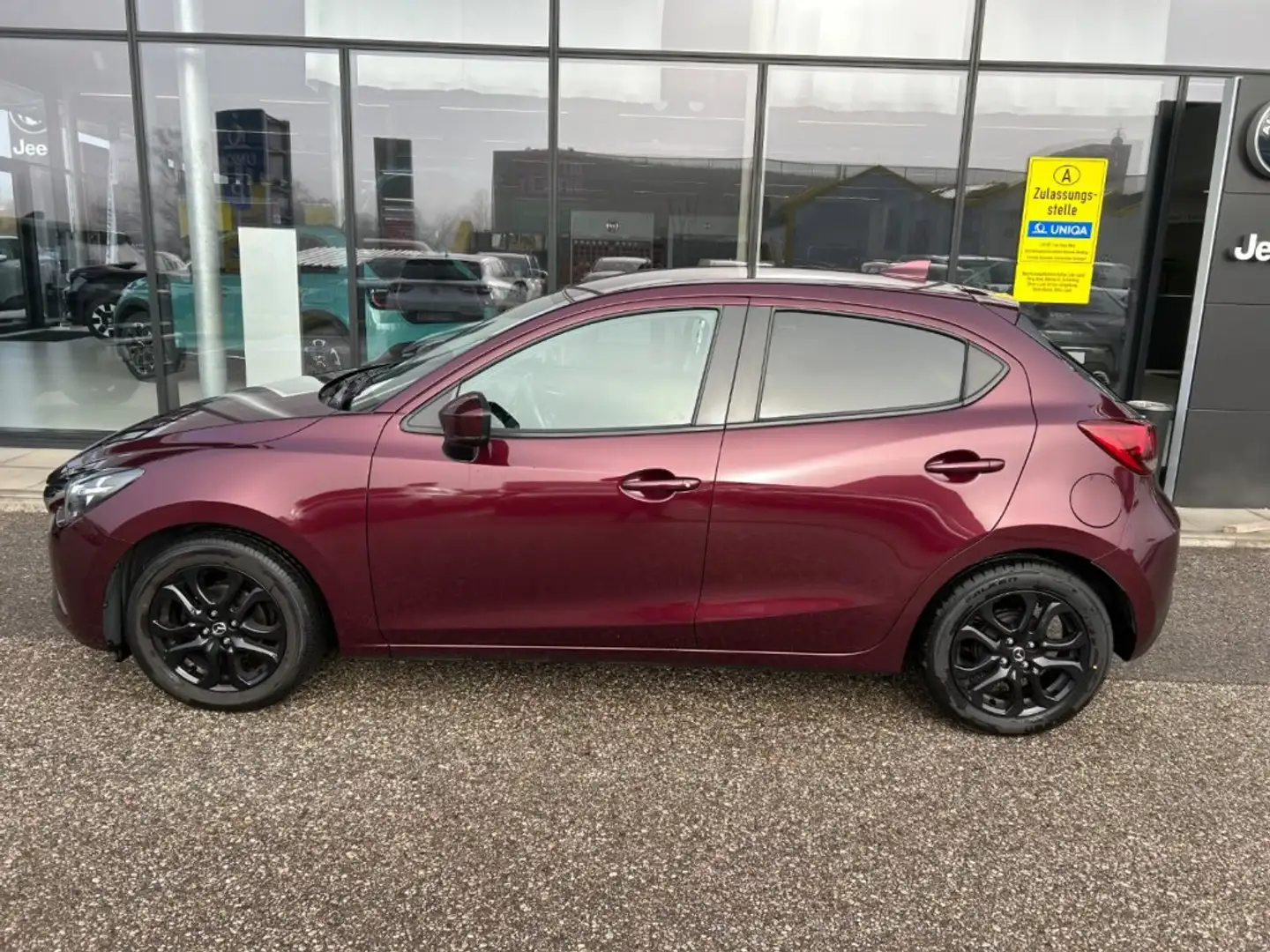 Mazda 2 G90 Takumi Rot - 2