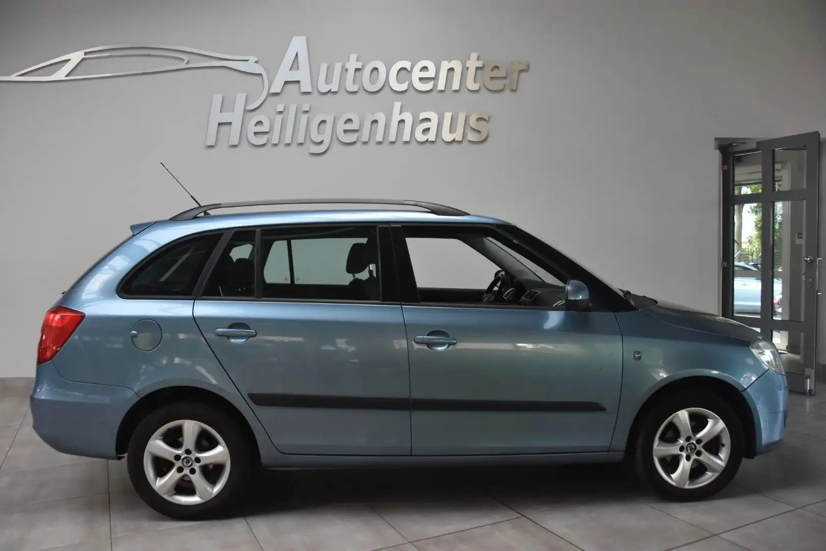 Skoda Fabia Combi Automatik Klimaautom. Tempomat Blau - 2
