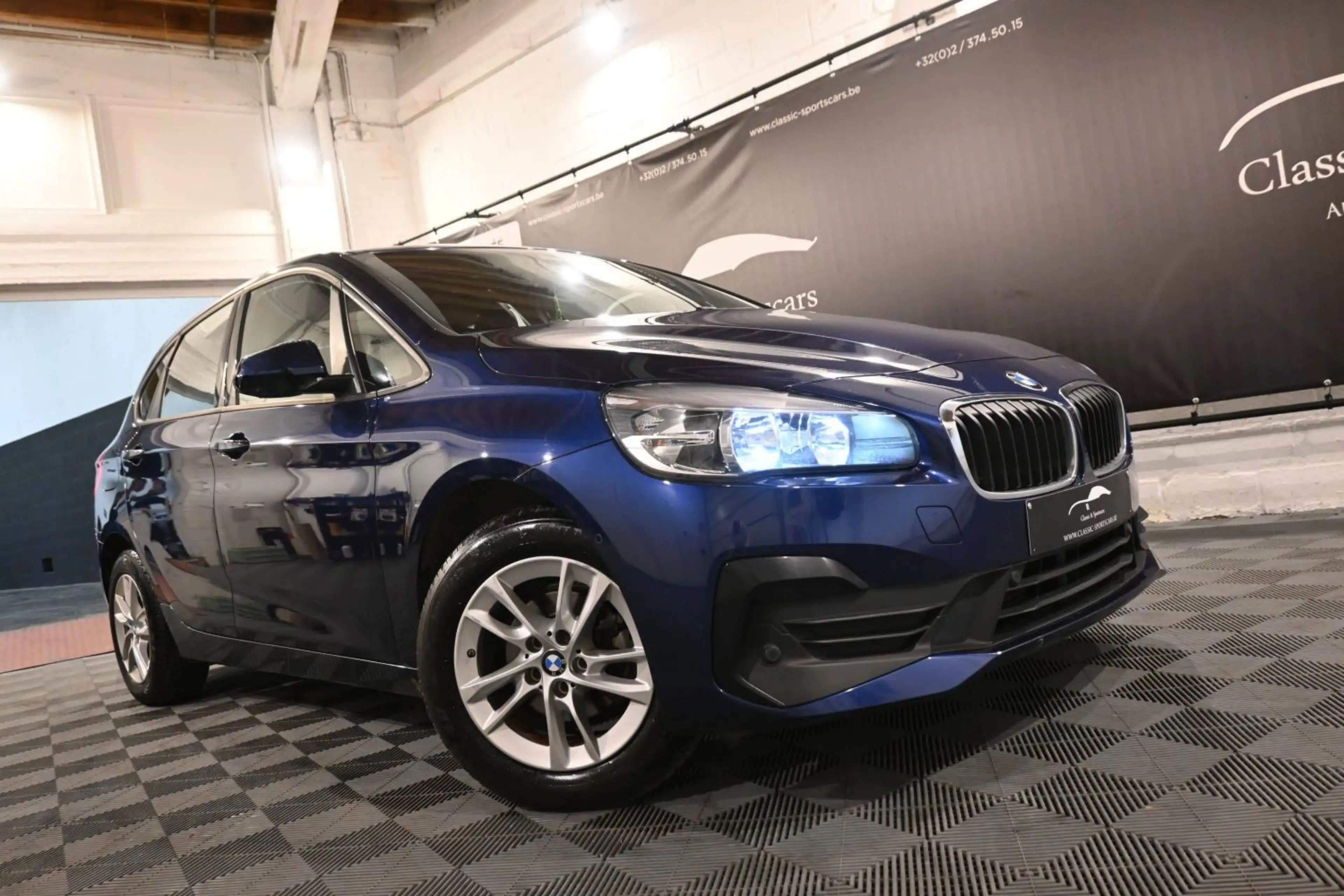 BMW 216 216i ACTIVE TOURER FACELIFT PACK SPORT  / EURO 6d / GPS NAVIGATION / BLUETOOTH / PDC / COFFRE ELECTRIQUE !! — photo 2
