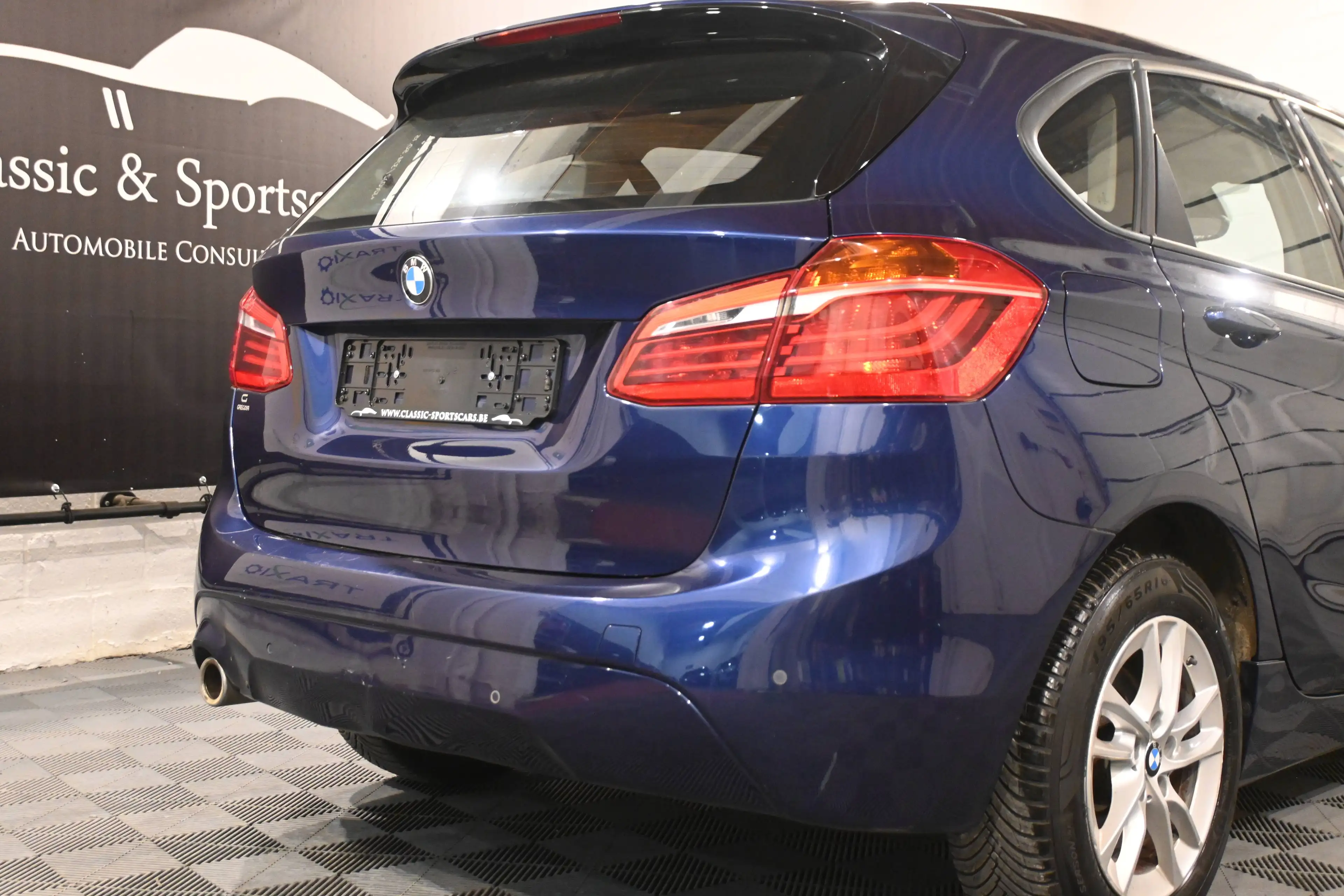 BMW 216 216i ACTIVE TOURER FACELIFT PACK SPORT  / EURO 6d / GPS NAVIGATION / BLUETOOTH / PDC / COFFRE ELECTRIQUE !! — photo 6