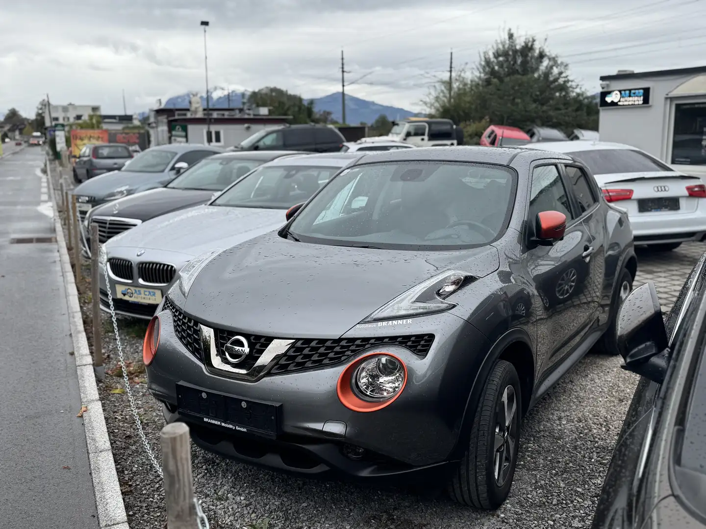 Nissan Juke N-Connecta Gris - 1