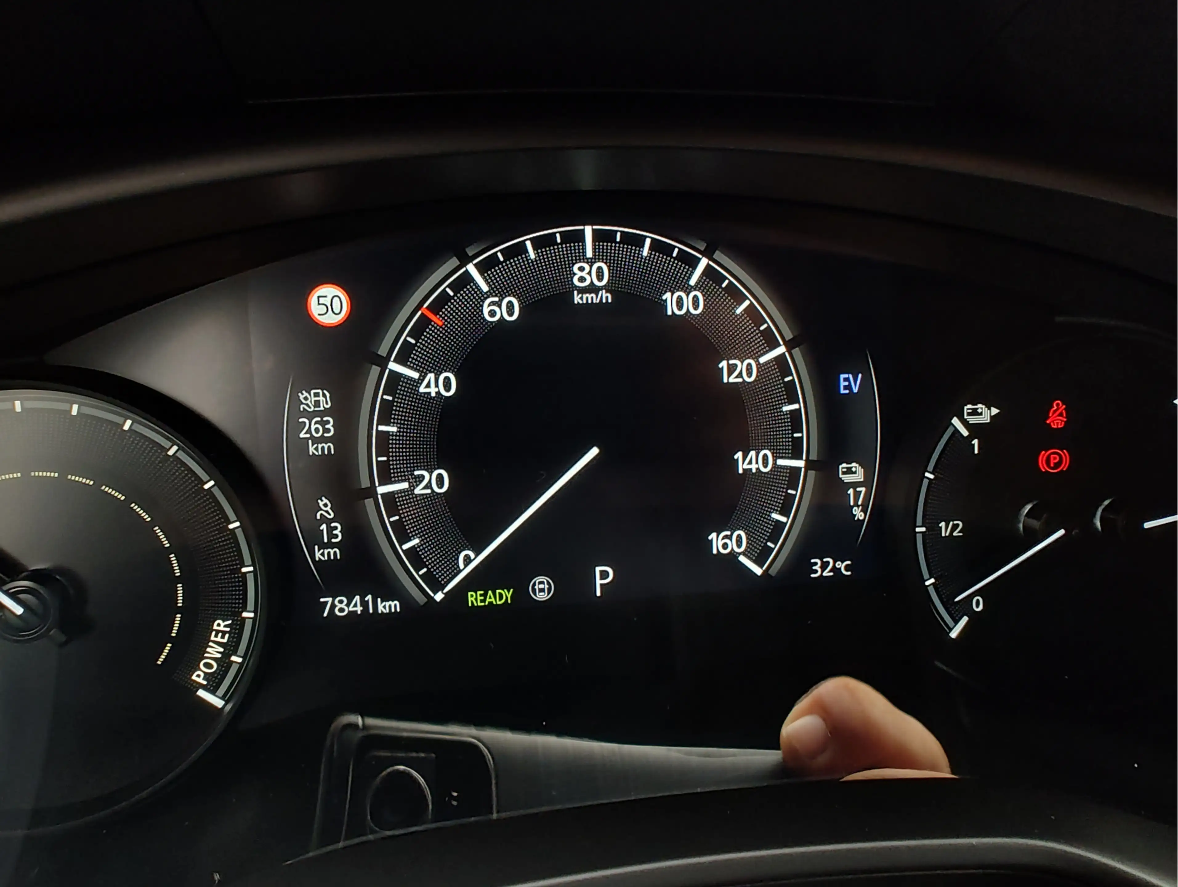Mazda MX-30 E-SKYACTIV R-EV 170 MAKOTO Head-up DIsplay | Memor — photo 14