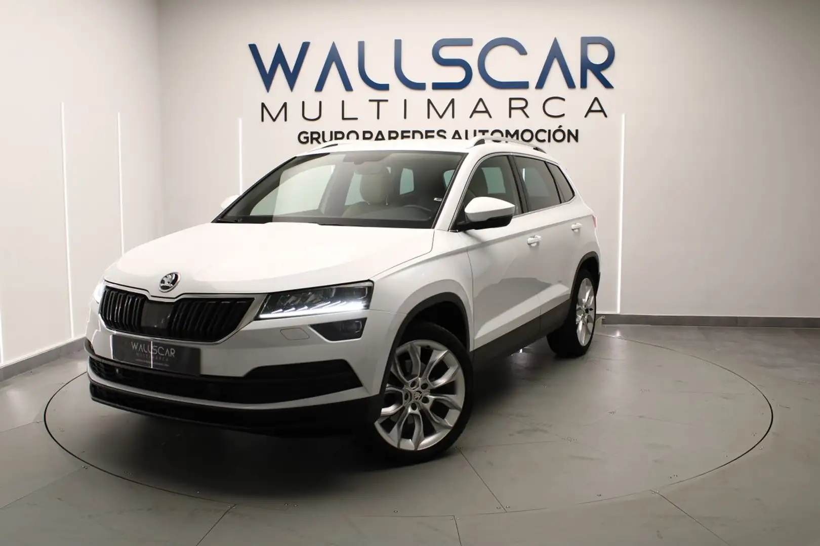 Skoda Karoq 2.0TDI AdBlue Style 4x4 DSG 110kW Blanco - 2