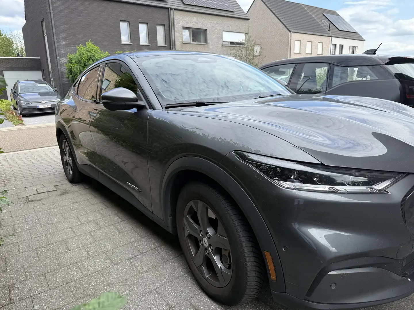 Ford Mustang Mach-E extended Range Grijs - 2