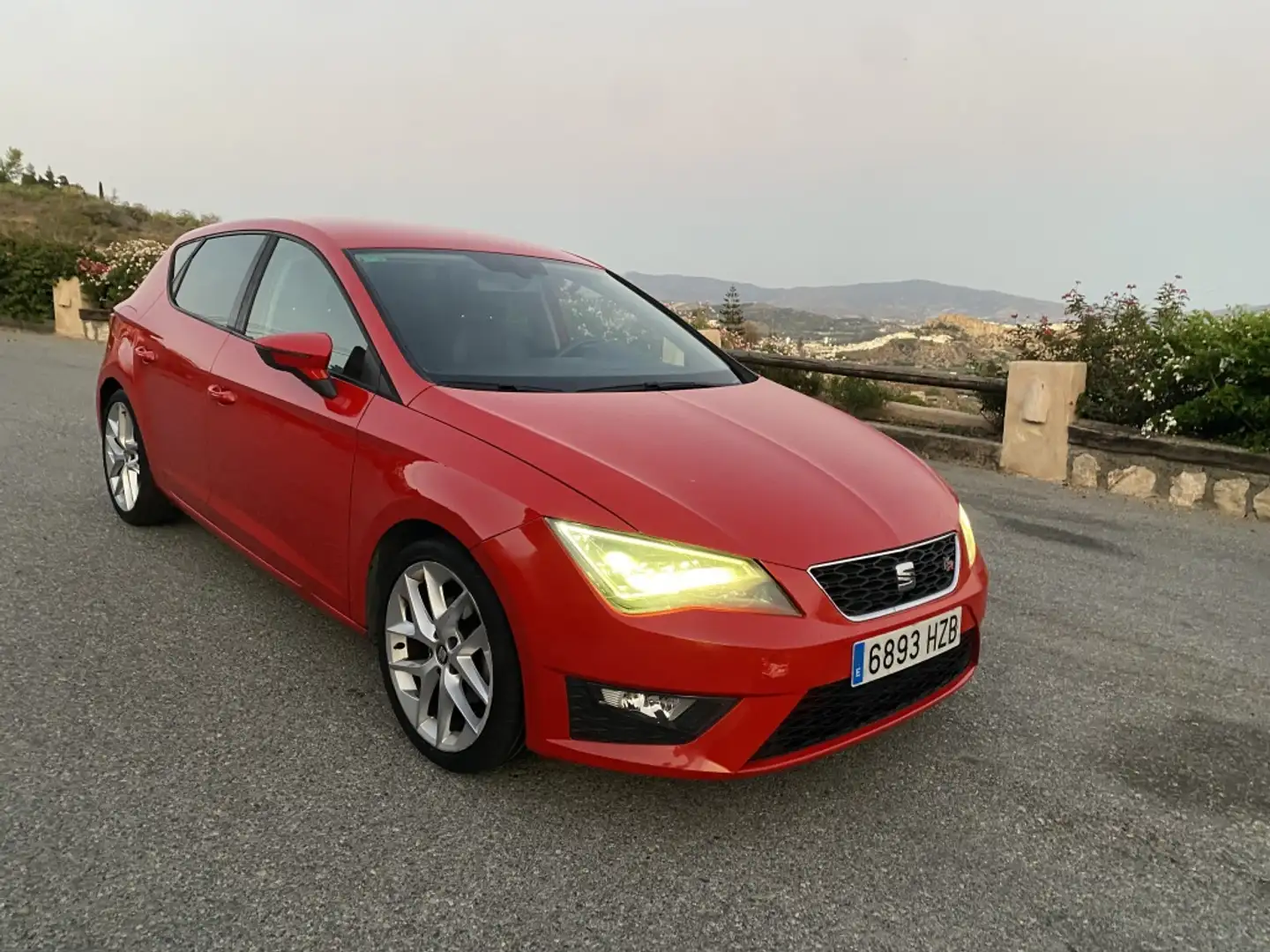 SEAT Leon ST 2.0TDI CR S&S FR Rojo - 2