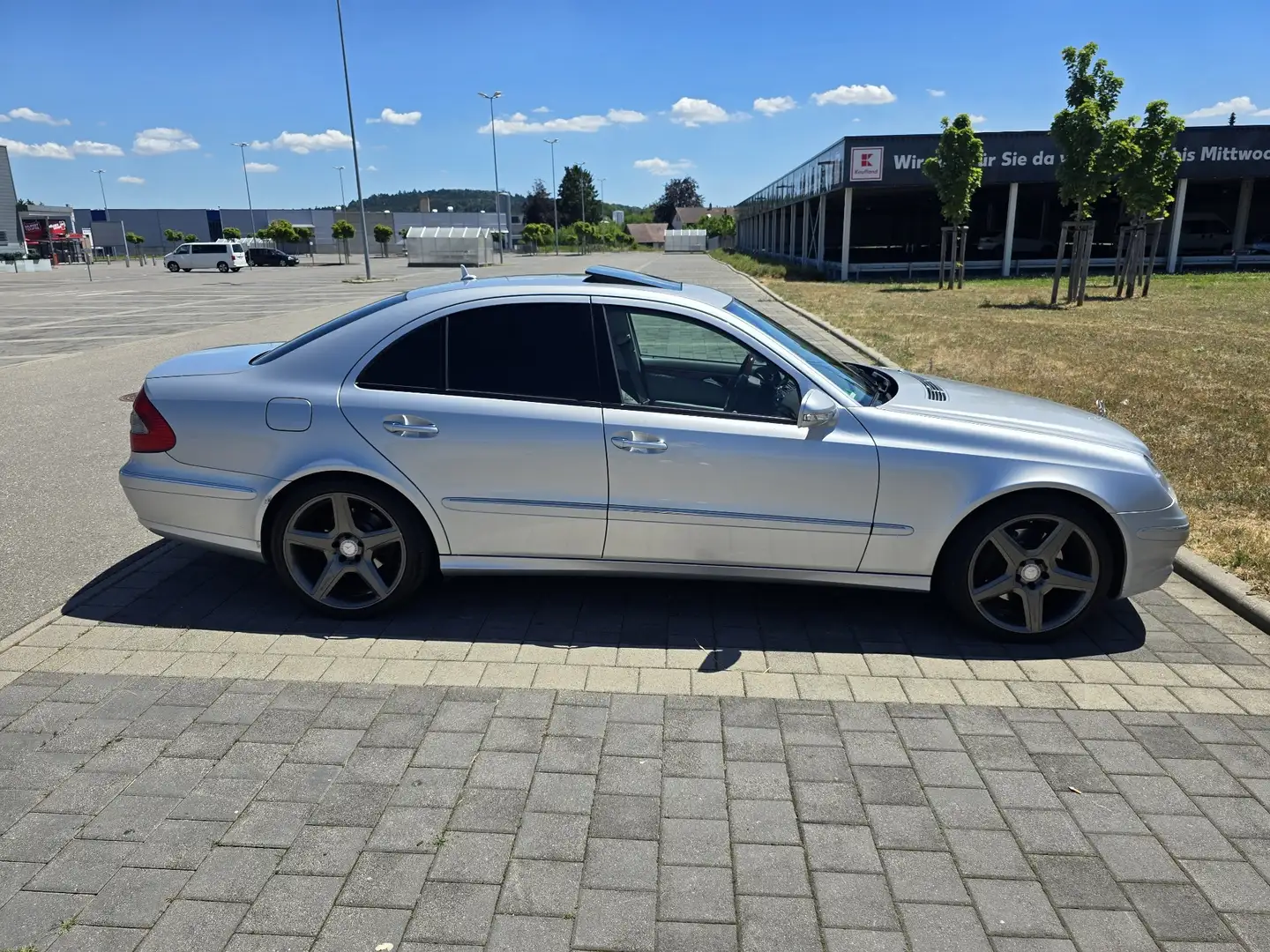 Mercedes-Benz E 500 4Matic Automatik Elegance LPG AMG Argent - 2
