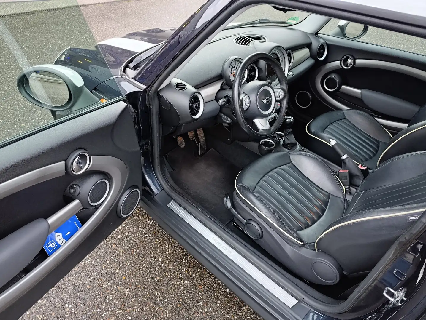 MINI Cooper Ledersitze &-Lenkrad, Schiebedach, Sitzheizung - 2