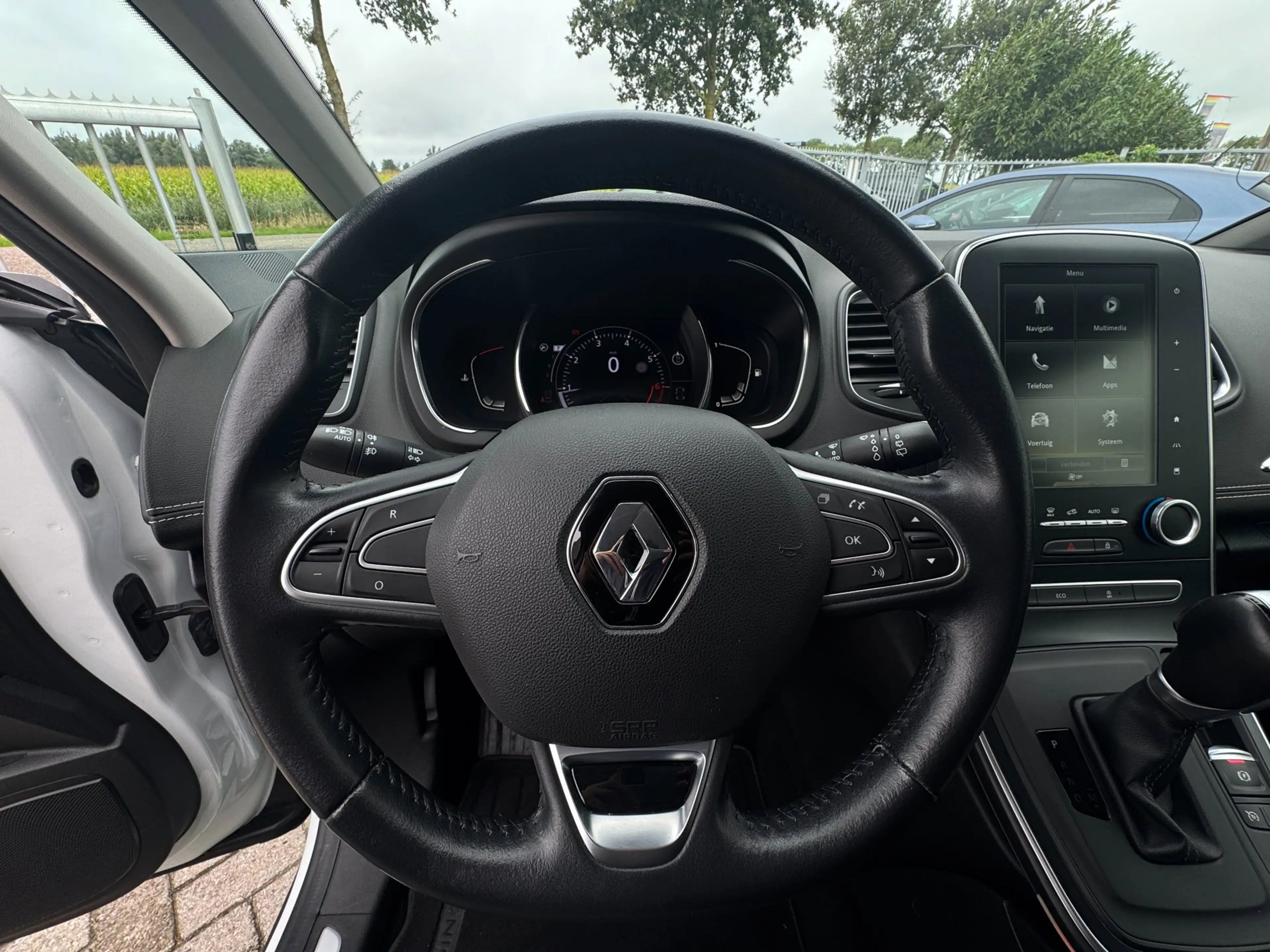 Renault Scenic 1.3 TCe Bose Trekhaak / Navigatie / 20 Inch LMV / — photo 13