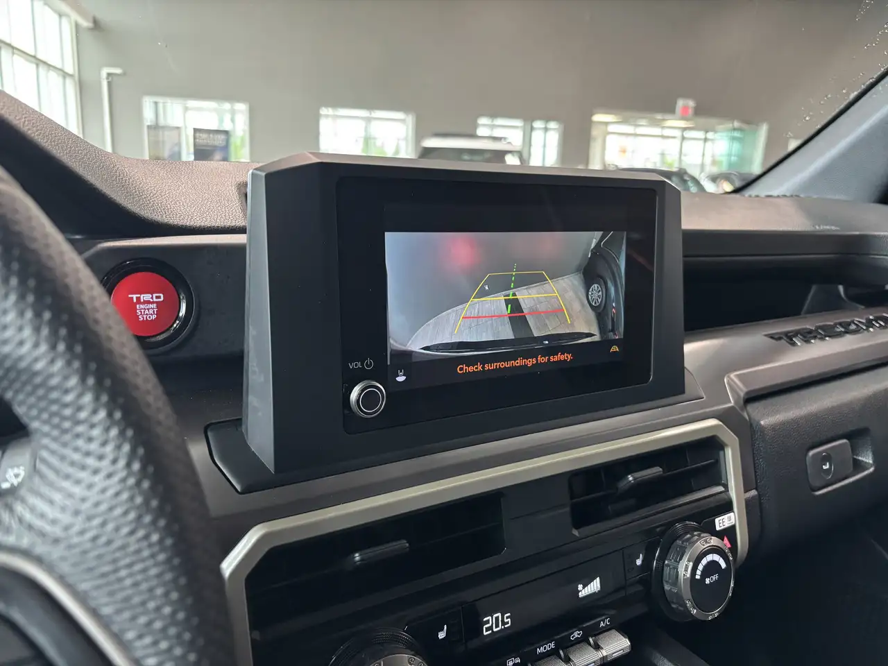 Toyota Tacoma снимка Toyota Tacoma