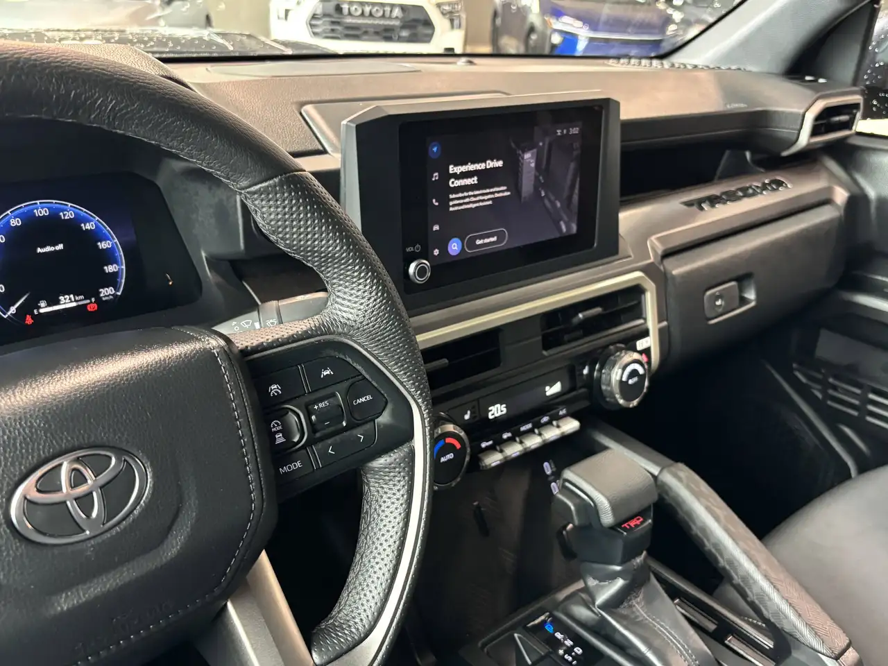 Toyota Tacoma снимка Toyota Tacoma