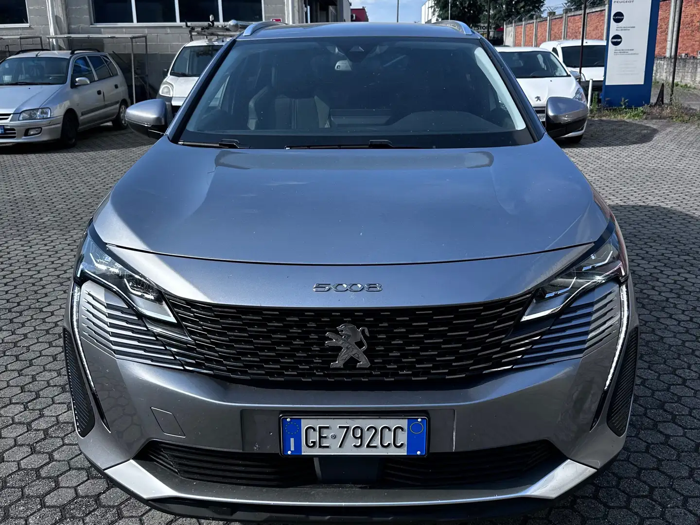 Peugeot 5008 1.5 bluehdi ALLURE 131 CV EAT 8 7 POSTI UNIPRO Grigio - 1