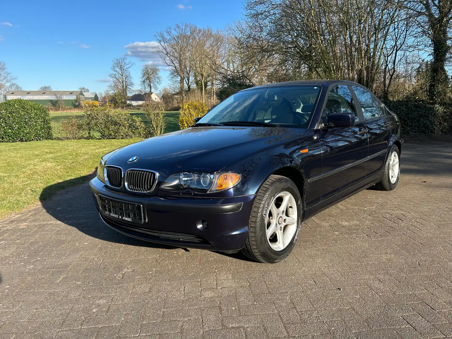BMW 318 318i Edition Exclusive Blau - 1