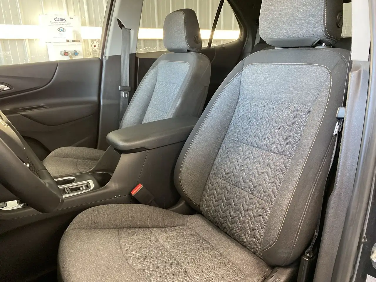 Chevrolet Equinox снимка Chevrolet Equinox