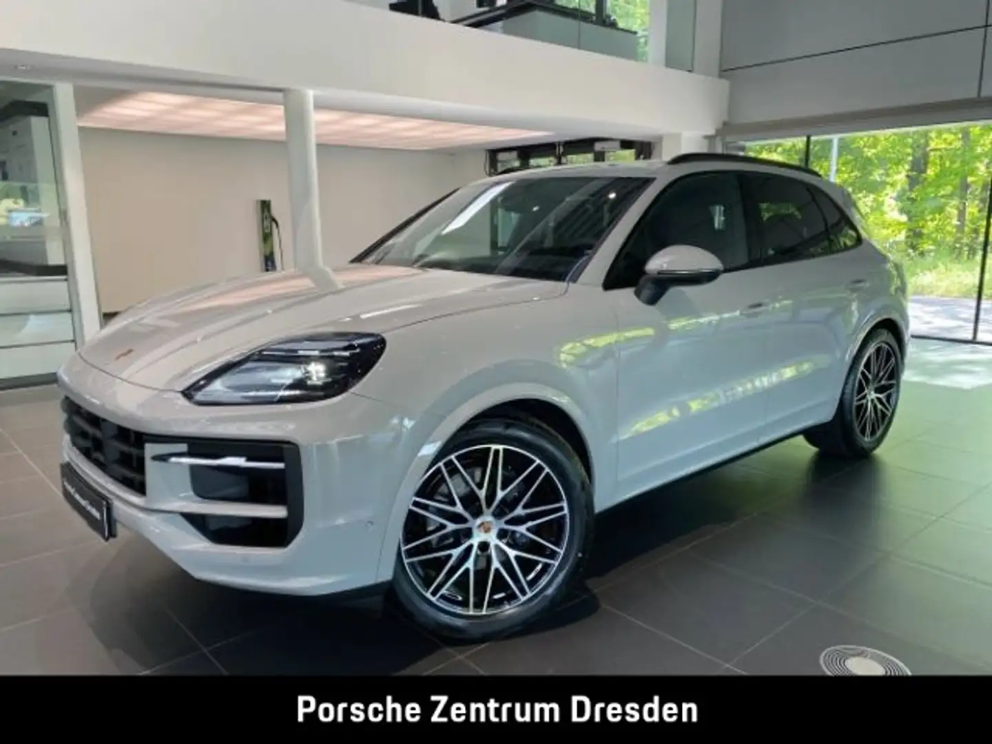 Porsche Cayenne . Blanc - 1