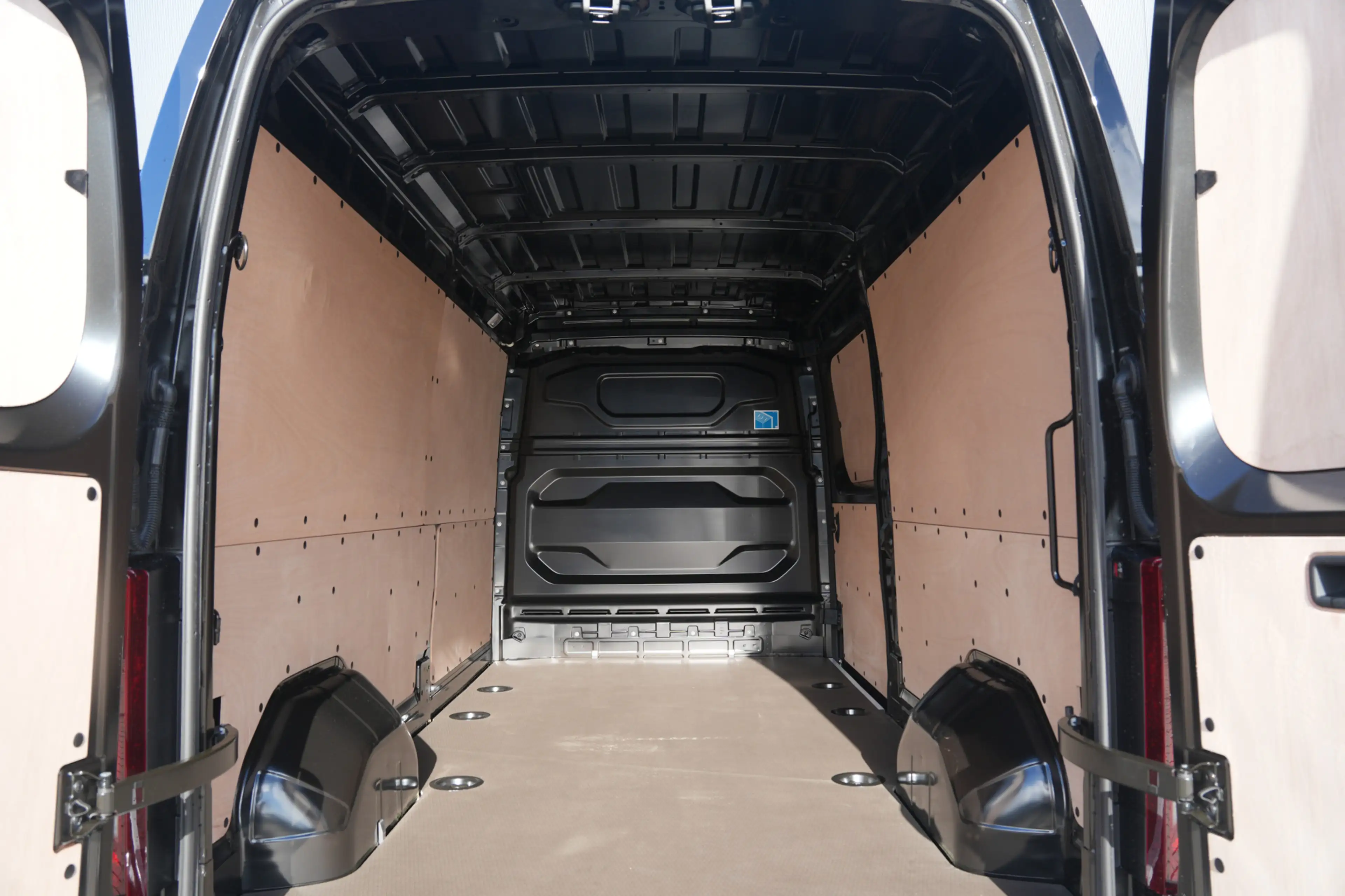 Renault Master E-Tech T35 L2H2 Advance Long Range 87 kWh 143pk - — photo 10