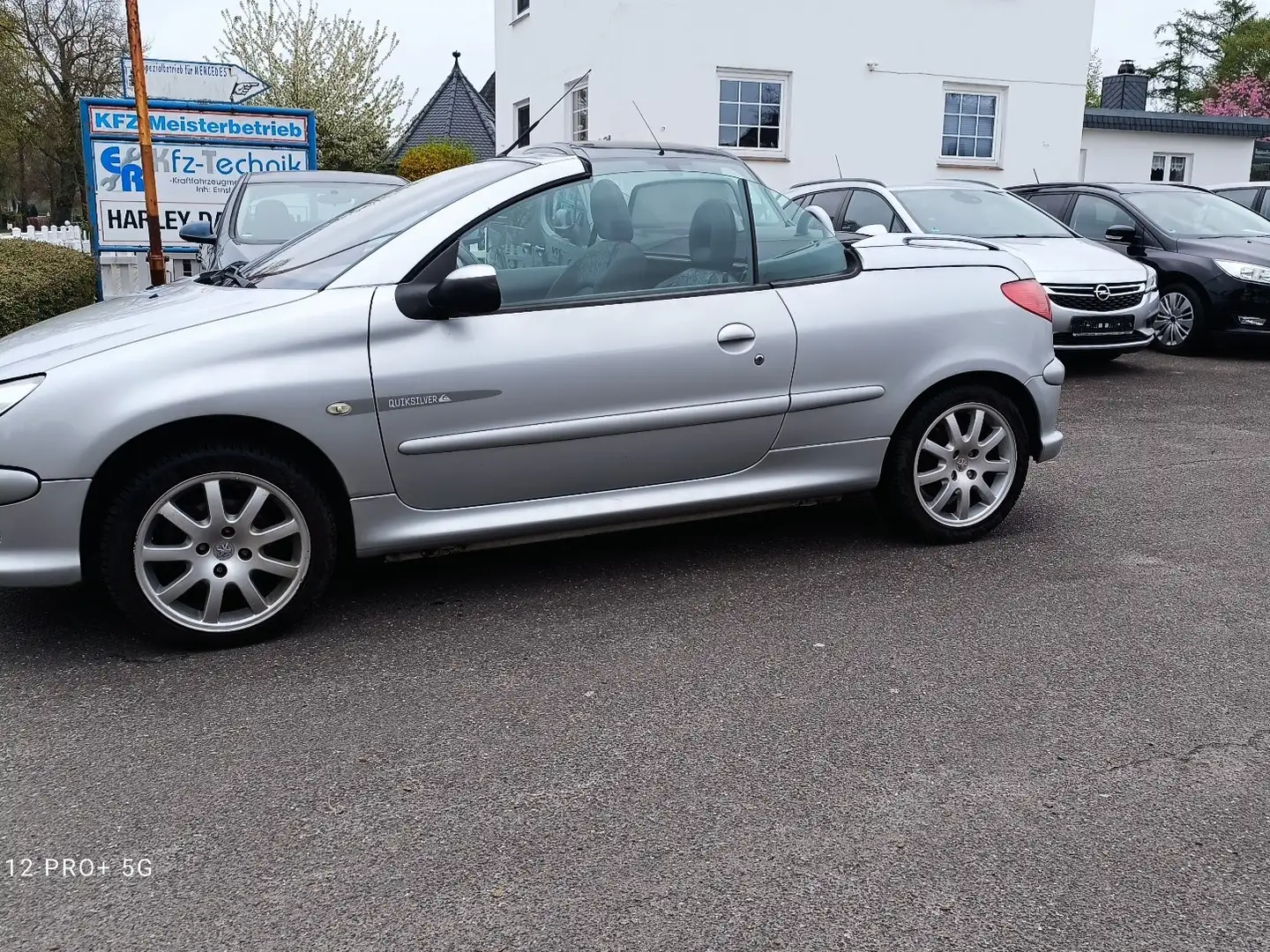 Peugeot 206 CC Quiksilver Cabrio Grau - 2