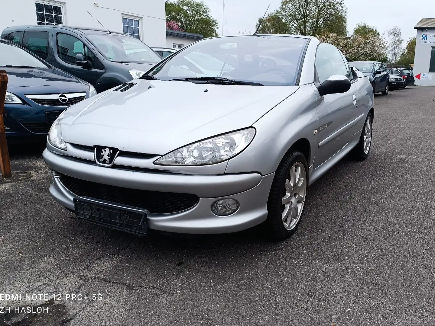 Peugeot 206 CC Quiksilver Cabrio Grau - 1