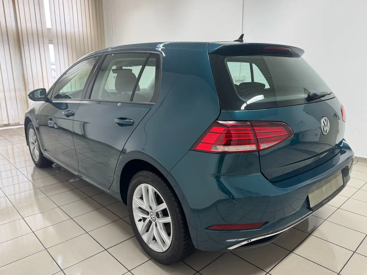 Volkswagen Golf VII Lim. Sportsitz Massage Navi App Facelift Grün - 2