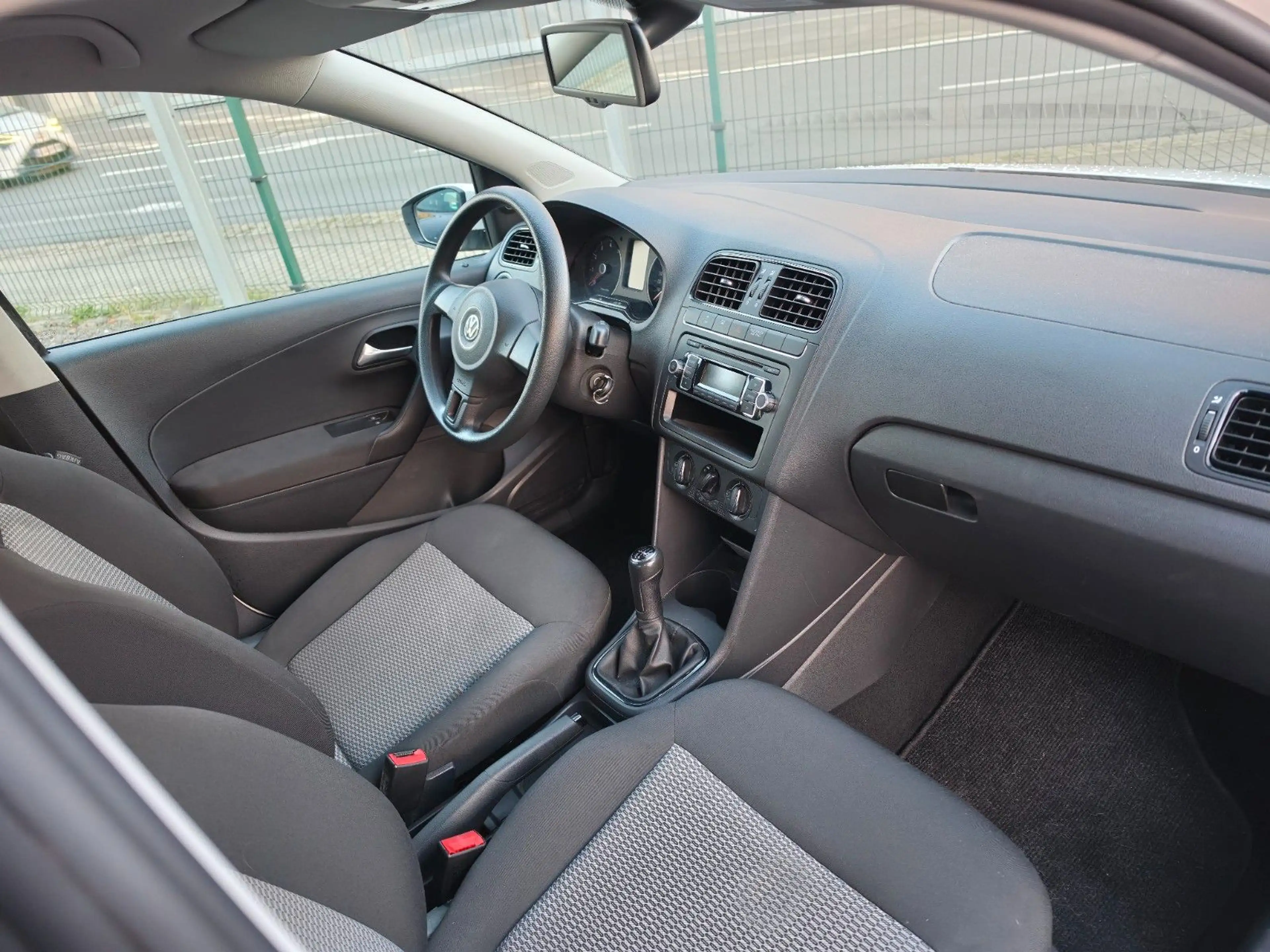 Volkswagen Polo V Trendline original nur 29.890km — photo 10