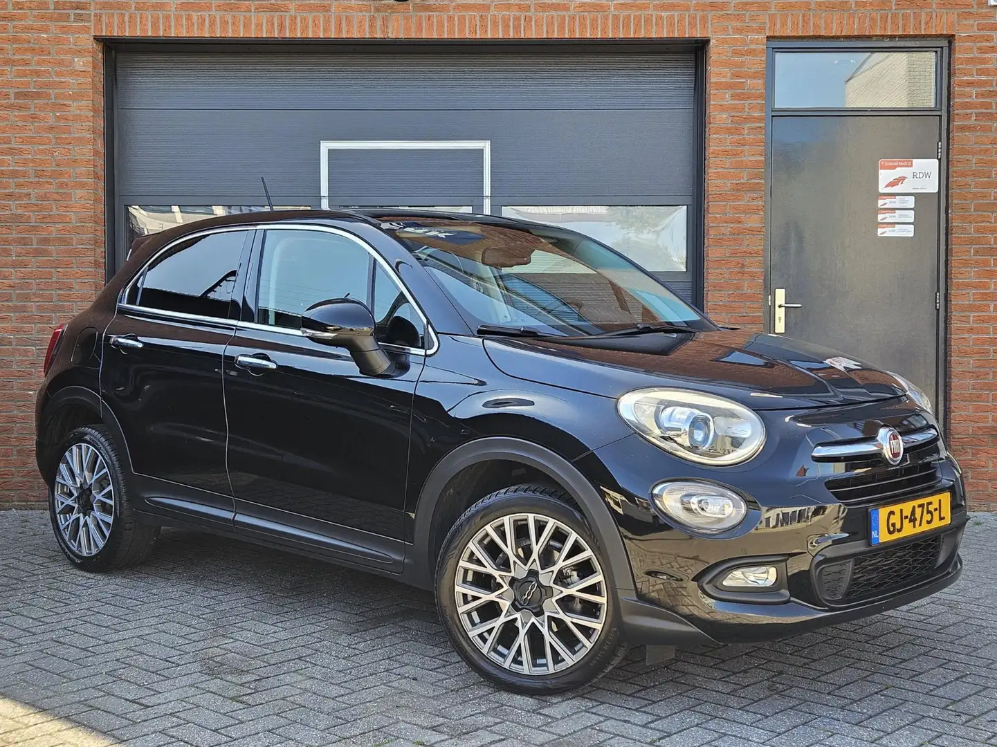 Fiat 500X 1.4 Turbo MultiAir Lounge 18" Keyless Navi Schwarz - 1