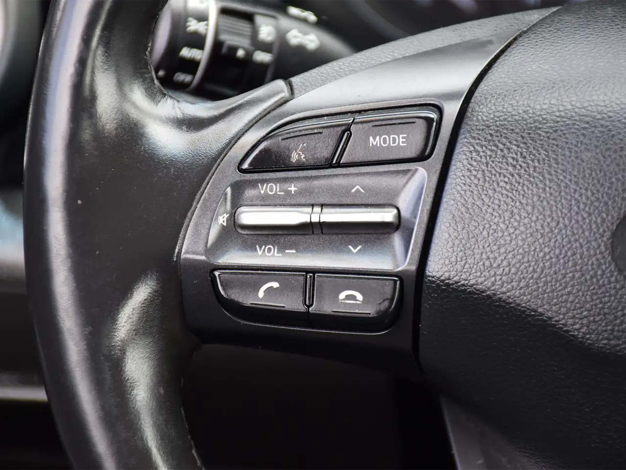 Hyundai KONA снимка Hyundai KONA