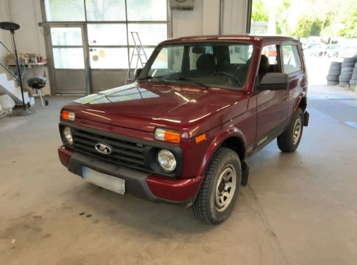 Lada Taiga Urban 4x4 |SHZ 1HAND Rot - 1