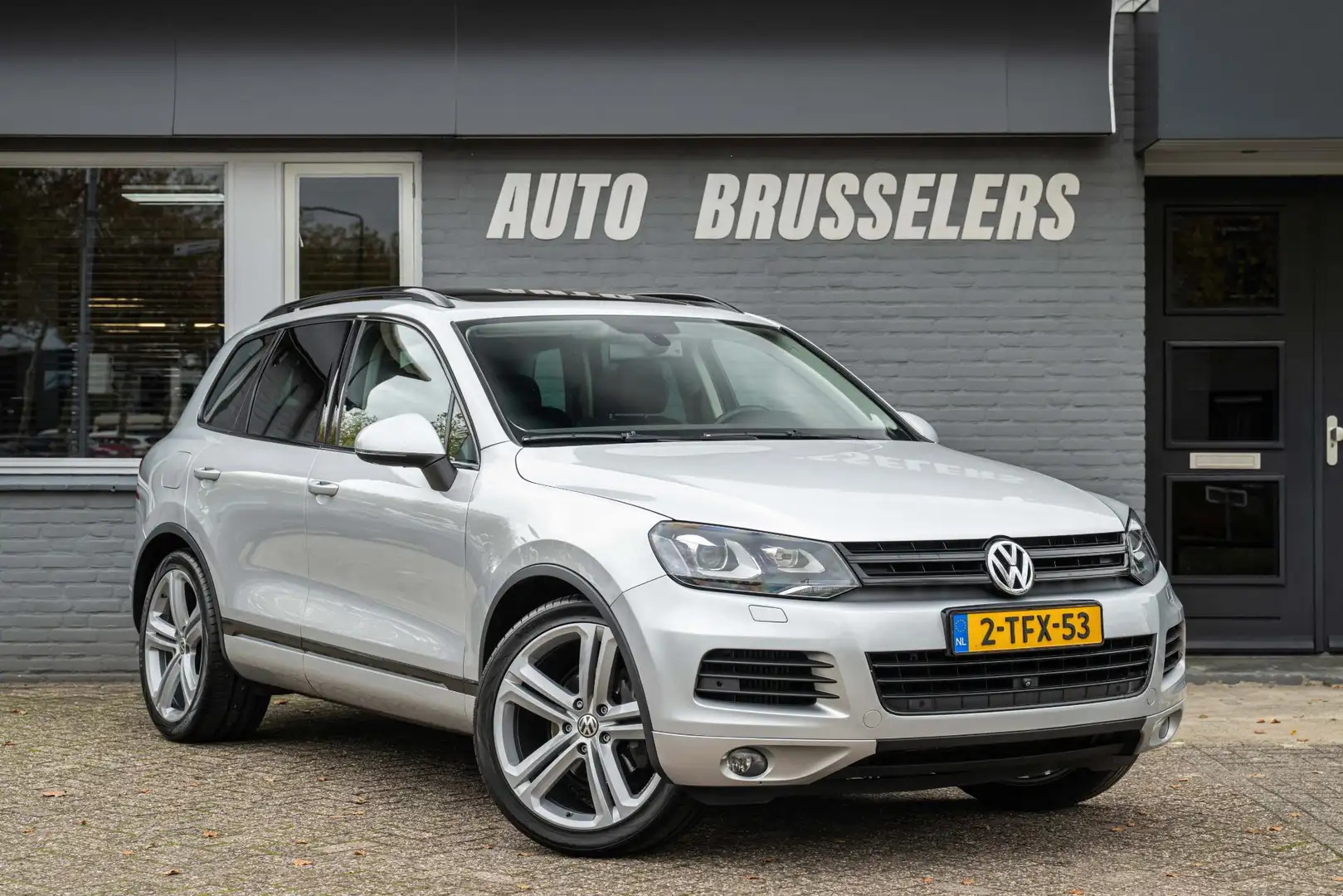 Volkswagen Touareg 3.0 TDI Highline Nette staat 21"R-Line velgen... Grau - 1