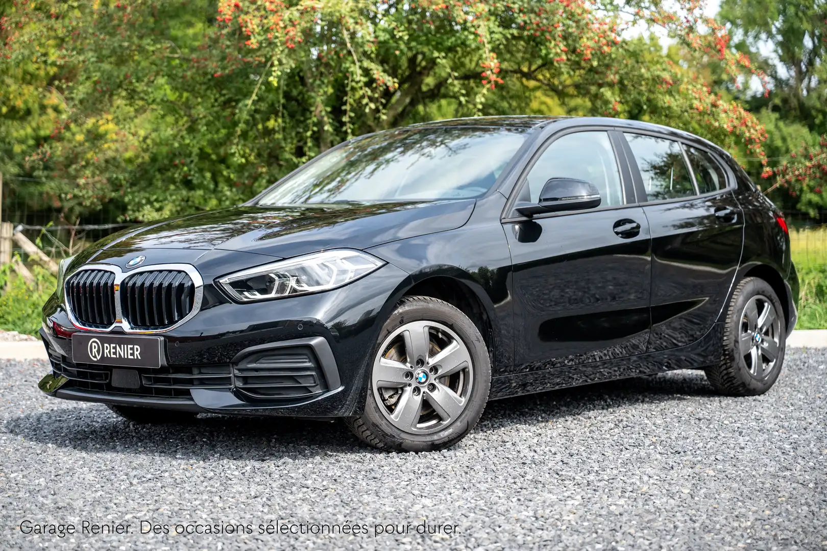 BMW 116 116dA - LED - Carplay - GPS et Garantie 24 mois Zwart - 1