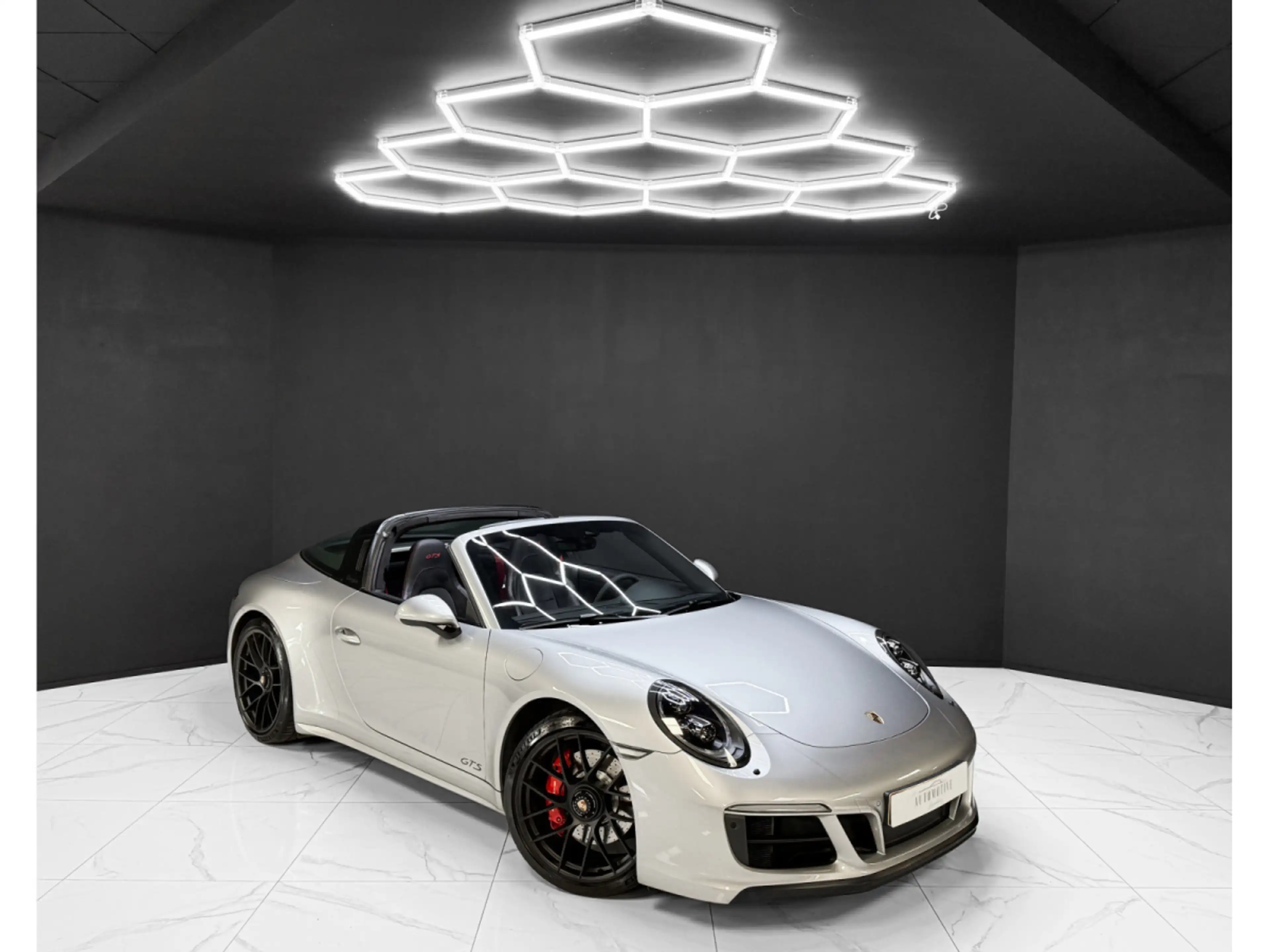 Porsche 991 991.2 Targa 4 GTS / 1ST HAND / NEW SERVICE — photo 7