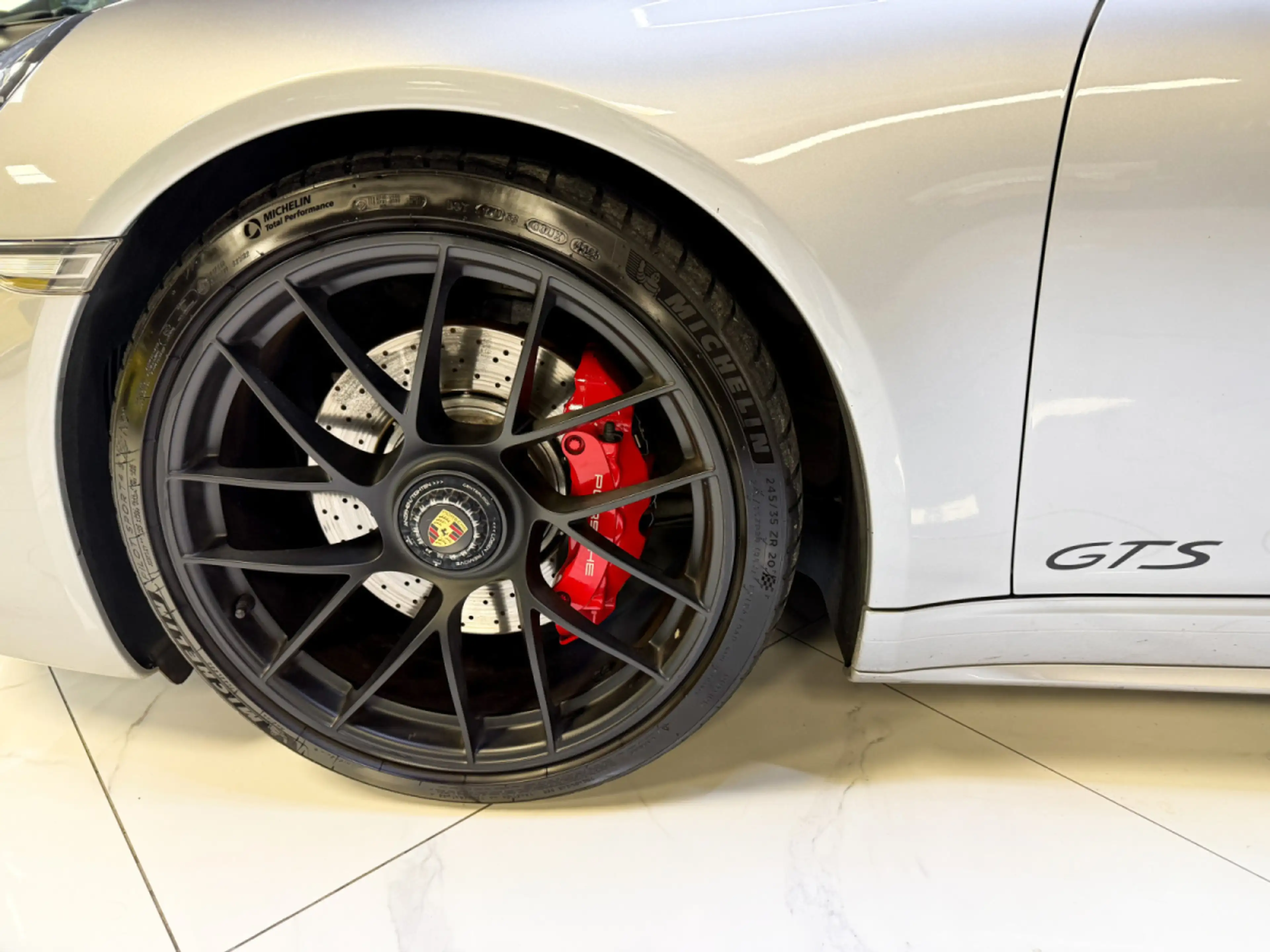 Porsche 991 991.2 Targa 4 GTS / 1ST HAND / NEW SERVICE — photo 9