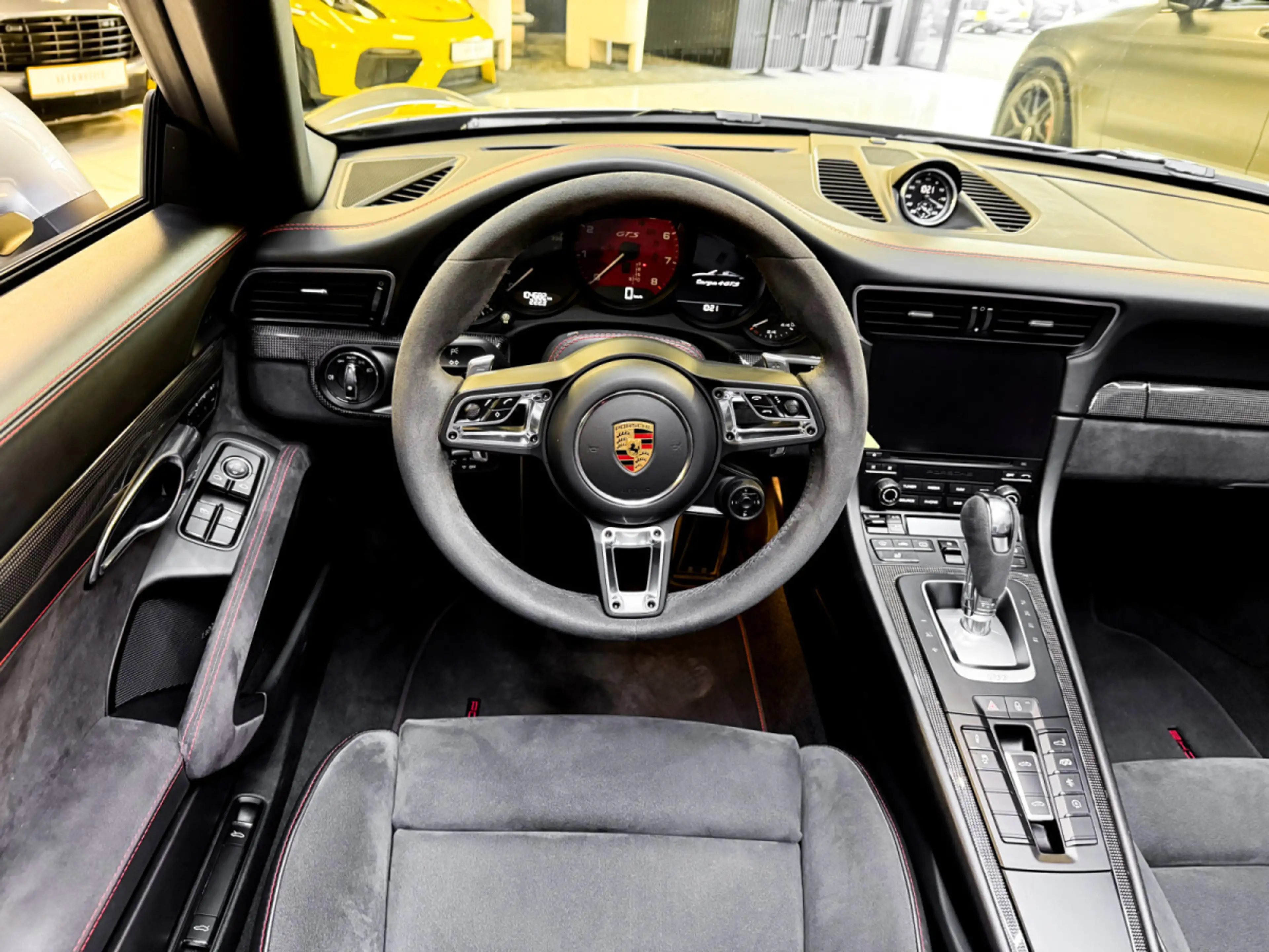 Porsche 991 991.2 Targa 4 GTS / 1ST HAND / NEW SERVICE — photo 11