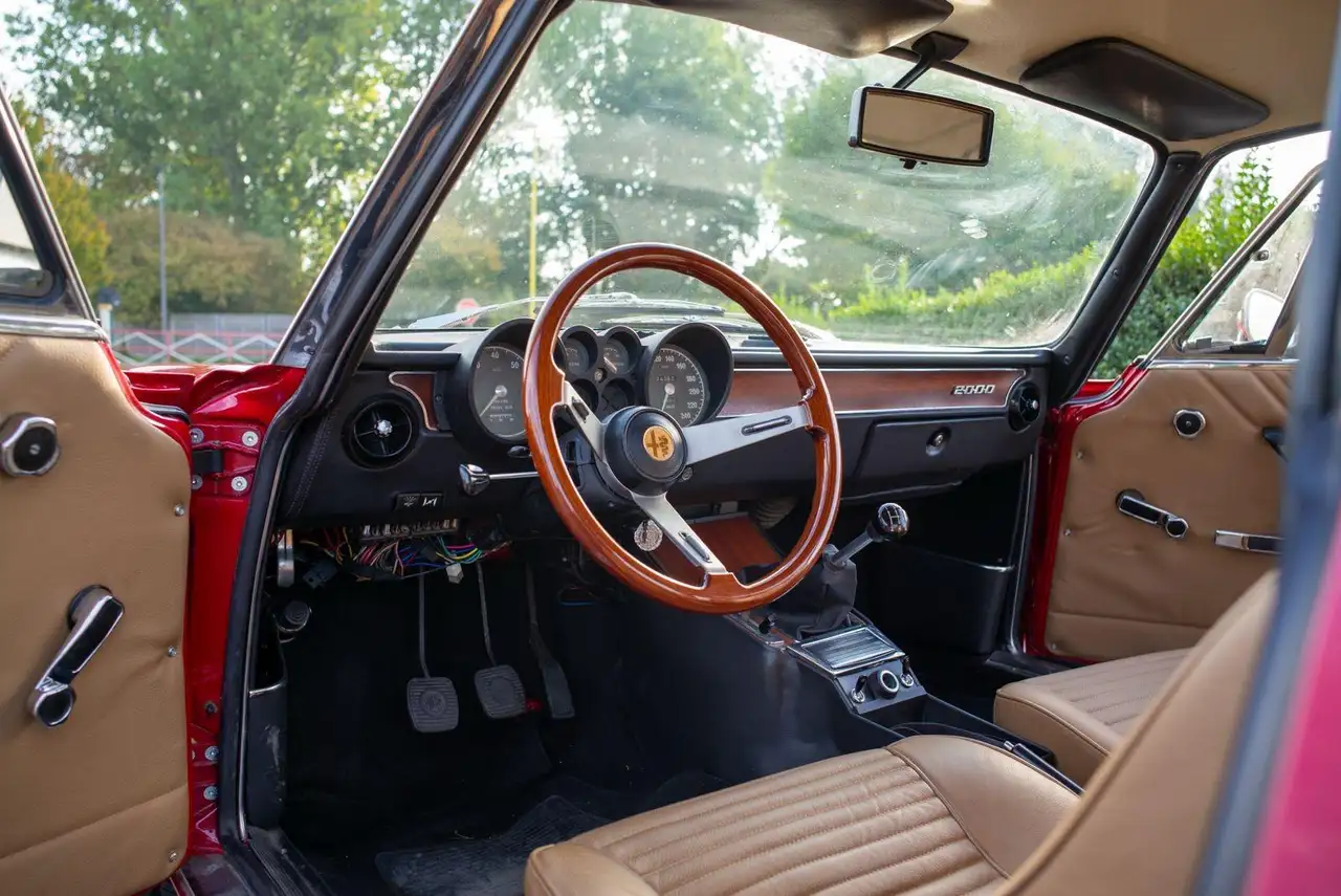 Alfa Romeo GTV 2000, foto 12