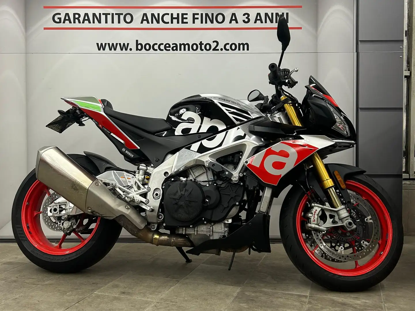 Aprilia Tuono V4 1100 Factory Argintiu - 1
