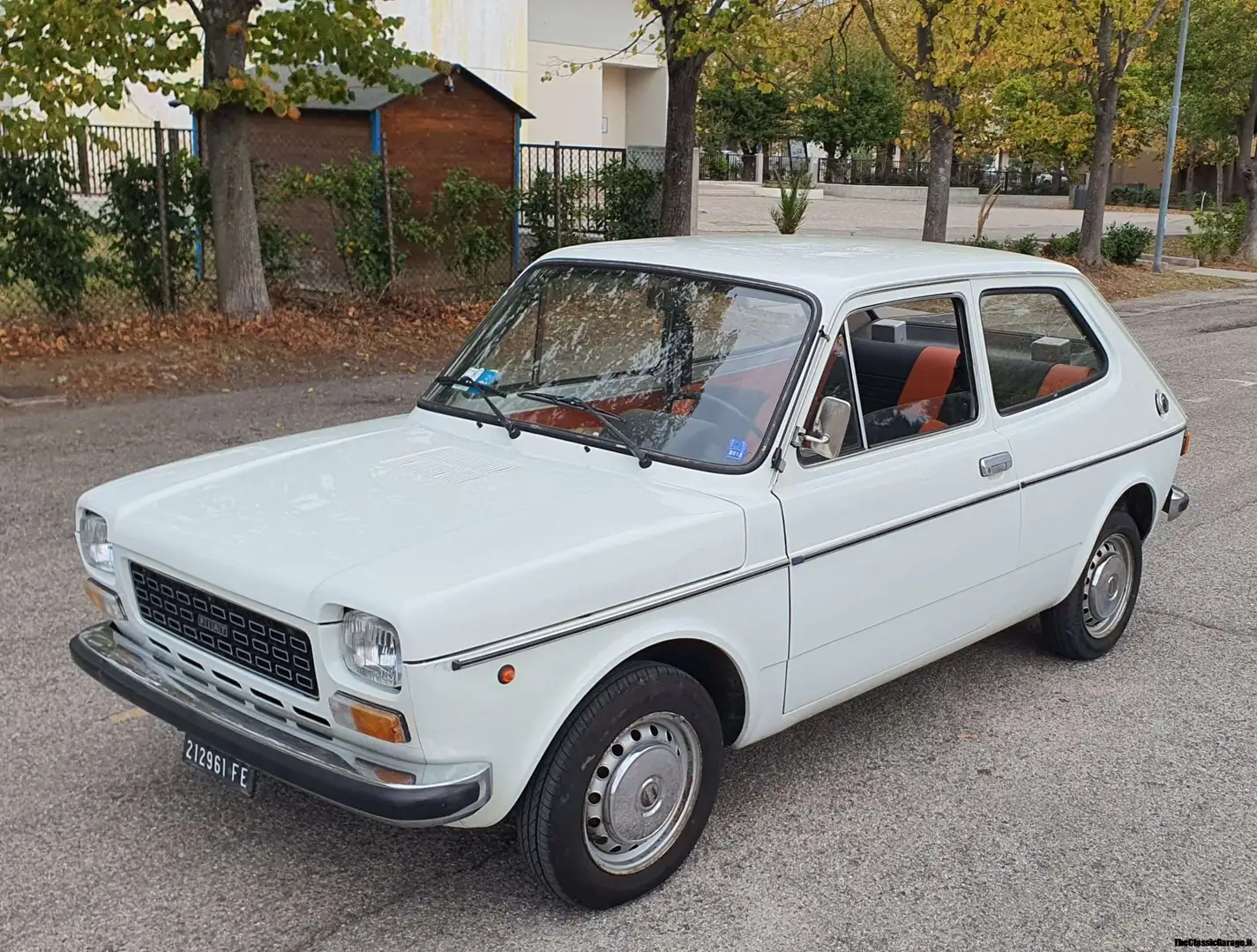 Oldtimer Fiat 127 Special Weiß - 1