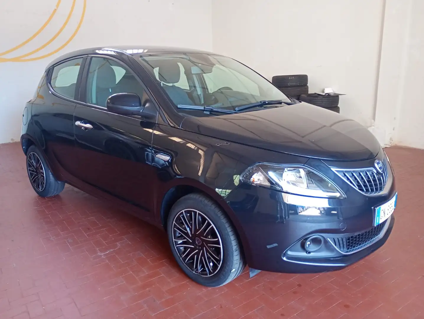 Lancia Ypsilon 1.0 Hybrid 70cv Gold + Camera Nero - 1