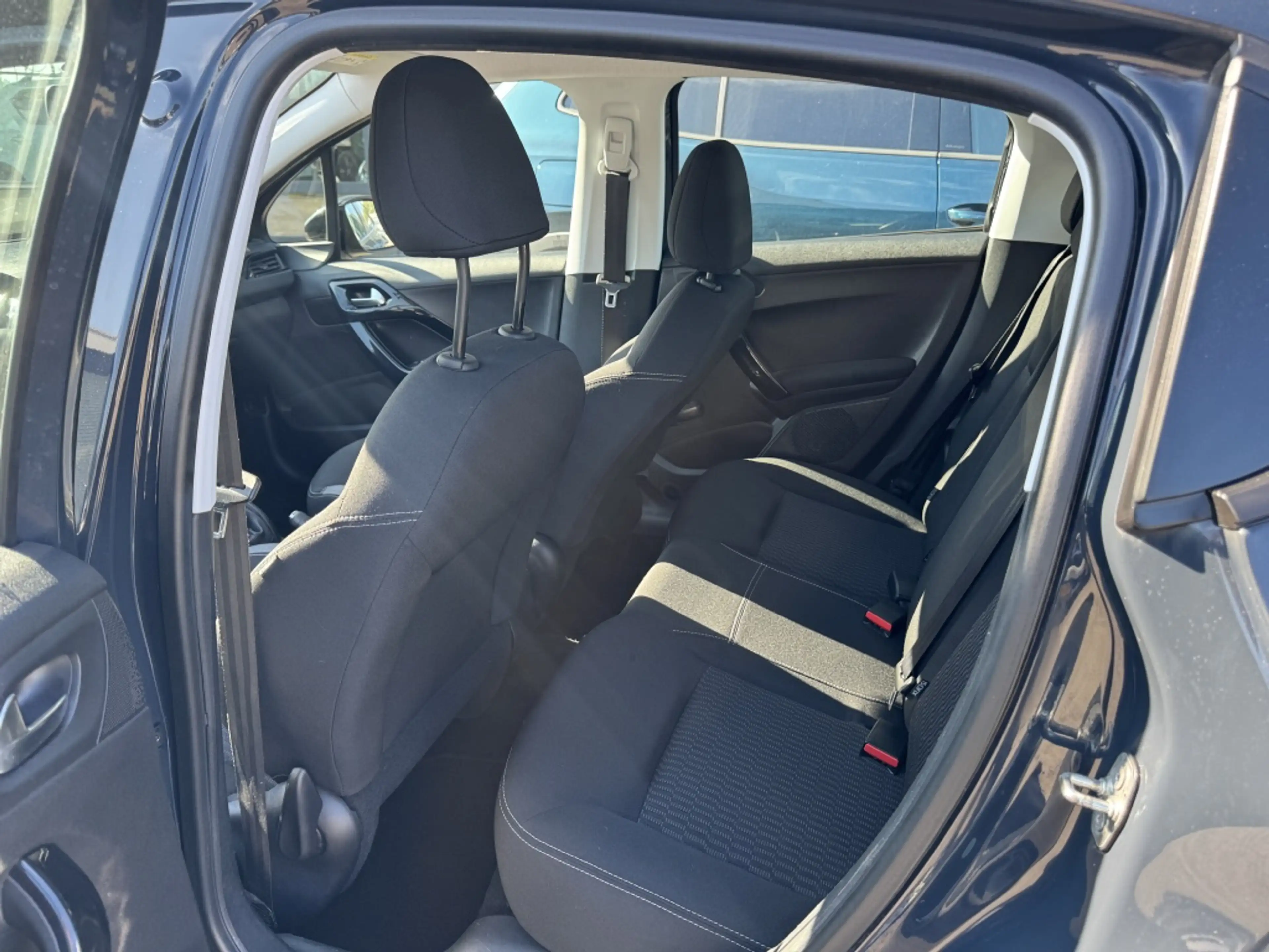 Peugeot 208 1.2 PureTech 82PK 5D (104g) Style — photo 23