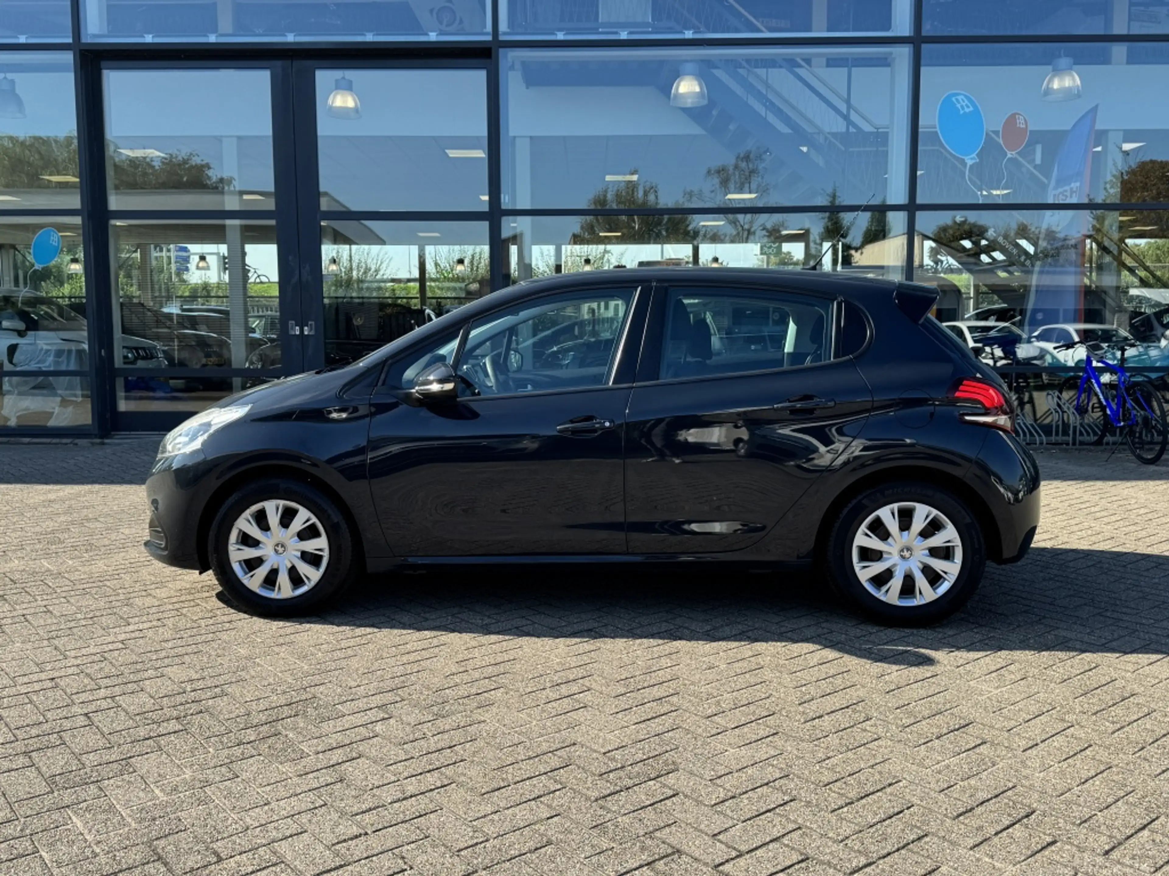 Peugeot 208 1.2 PureTech 82PK 5D (104g) Style — photo 12