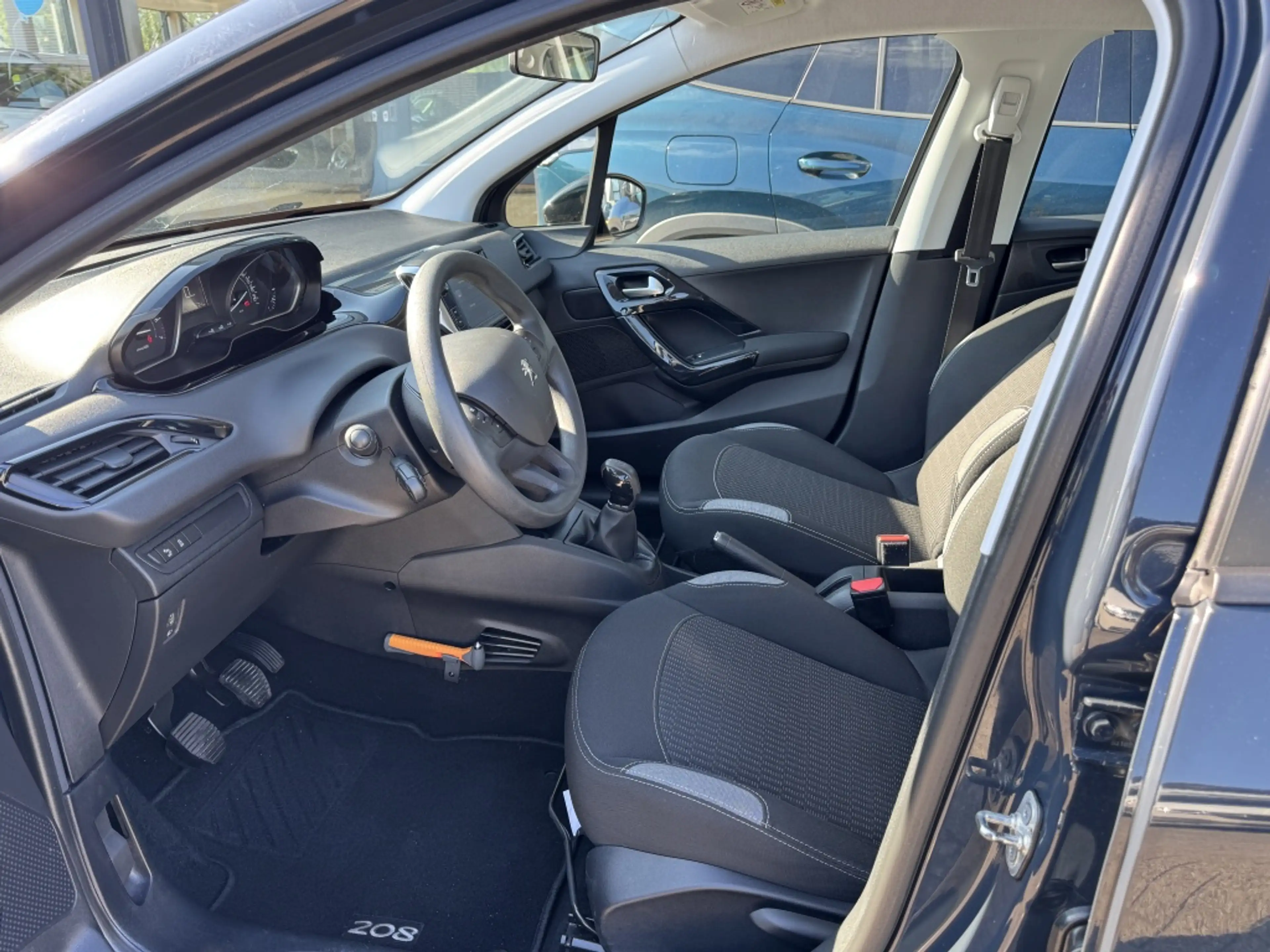 Peugeot 208 1.2 PureTech 82PK 5D (104g) Style — photo 16