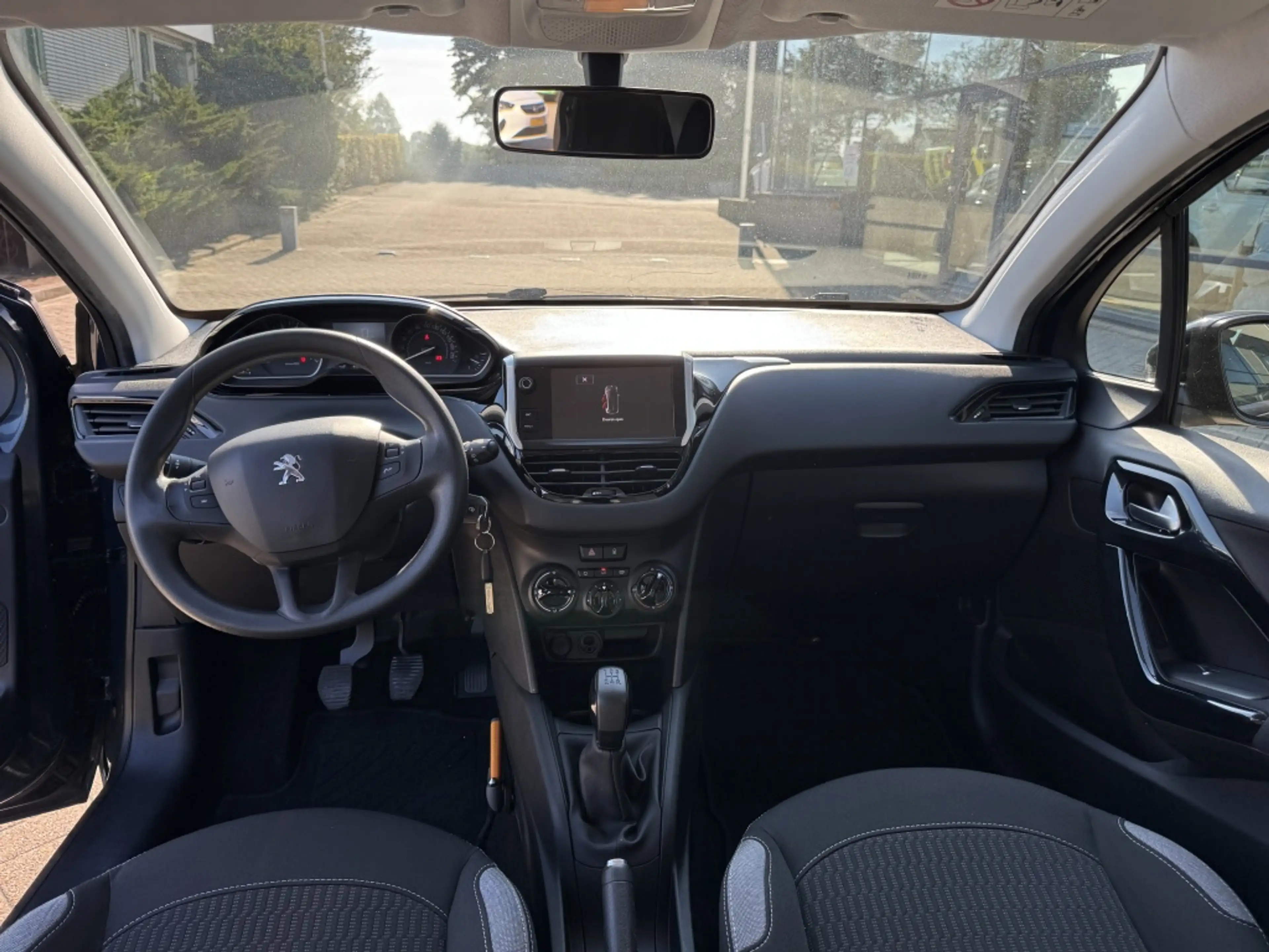 Peugeot 208 1.2 PureTech 82PK 5D (104g) Style — photo 24