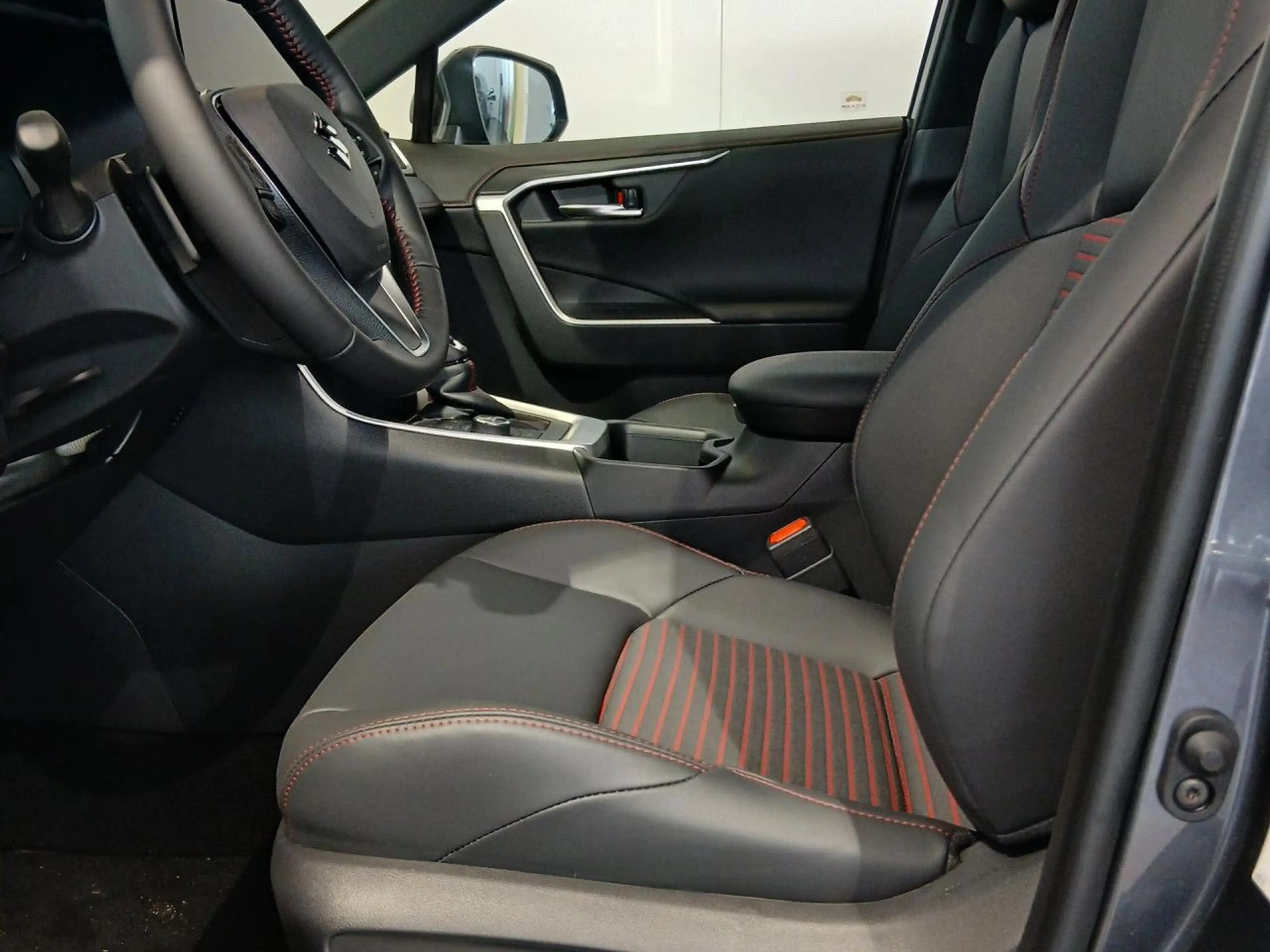 Suzuki Across 2.5 CVT Hybrid Comfort+ ACC/LED/Navi/RFK — photo 4