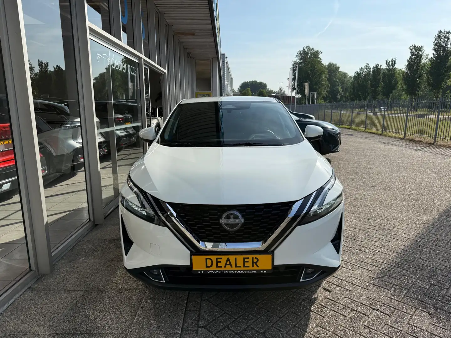 Nissan Qashqai 1.3 MHEV Xtronic Tekna 158PK / EIEKTRISCHE ACHTERK Blanc - 2