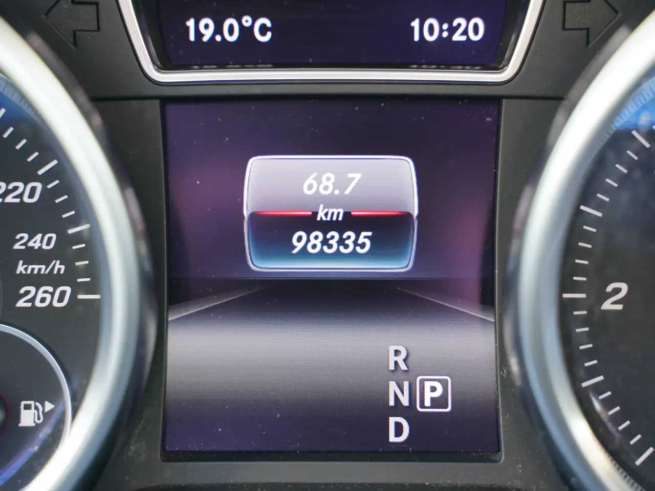 Mercedes-Benz GLE снимка Mercedes-Benz GLE